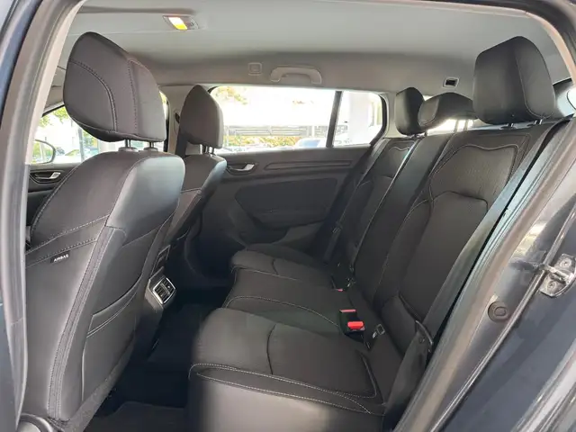 Renault Megane view 13