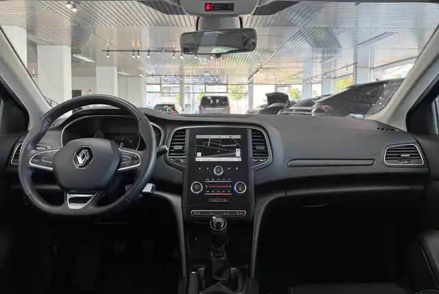 Renault Megane view 10