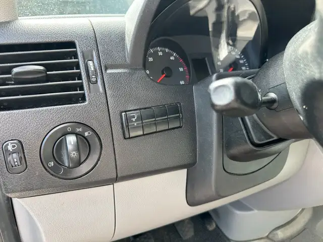Volkswagen Crafter view 11