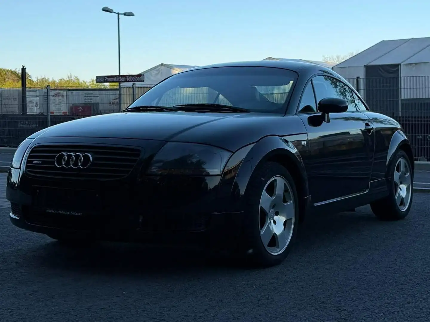 Audi TT TT Coupé 1,8 T quattro Schwarz - 1