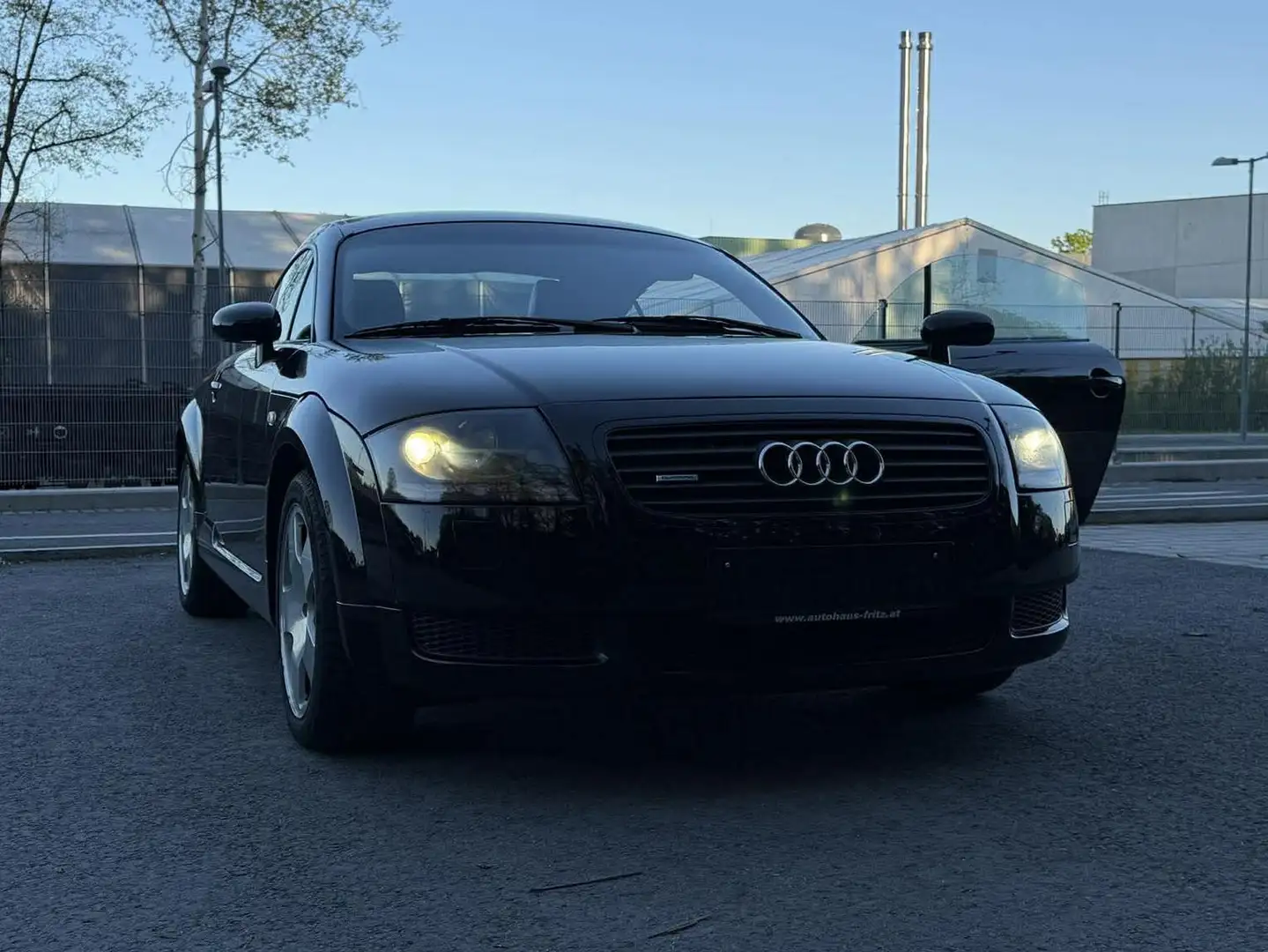 Audi TT TT Coupé 1,8 T quattro Schwarz - 2