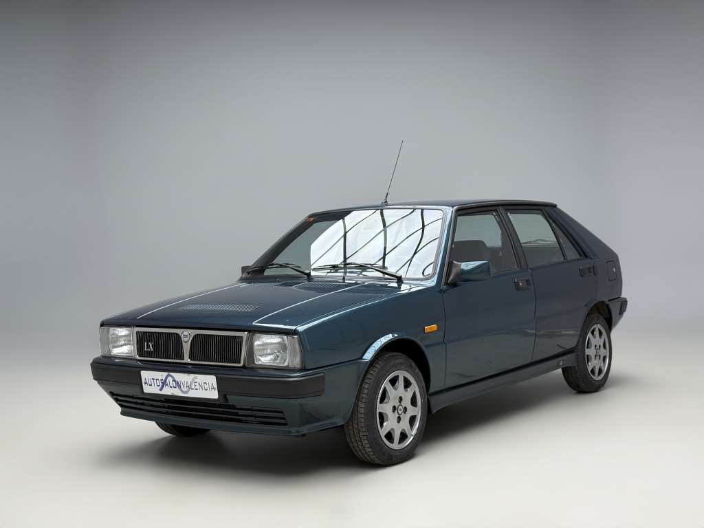 Lancia Delta 1500 LX - foto 1