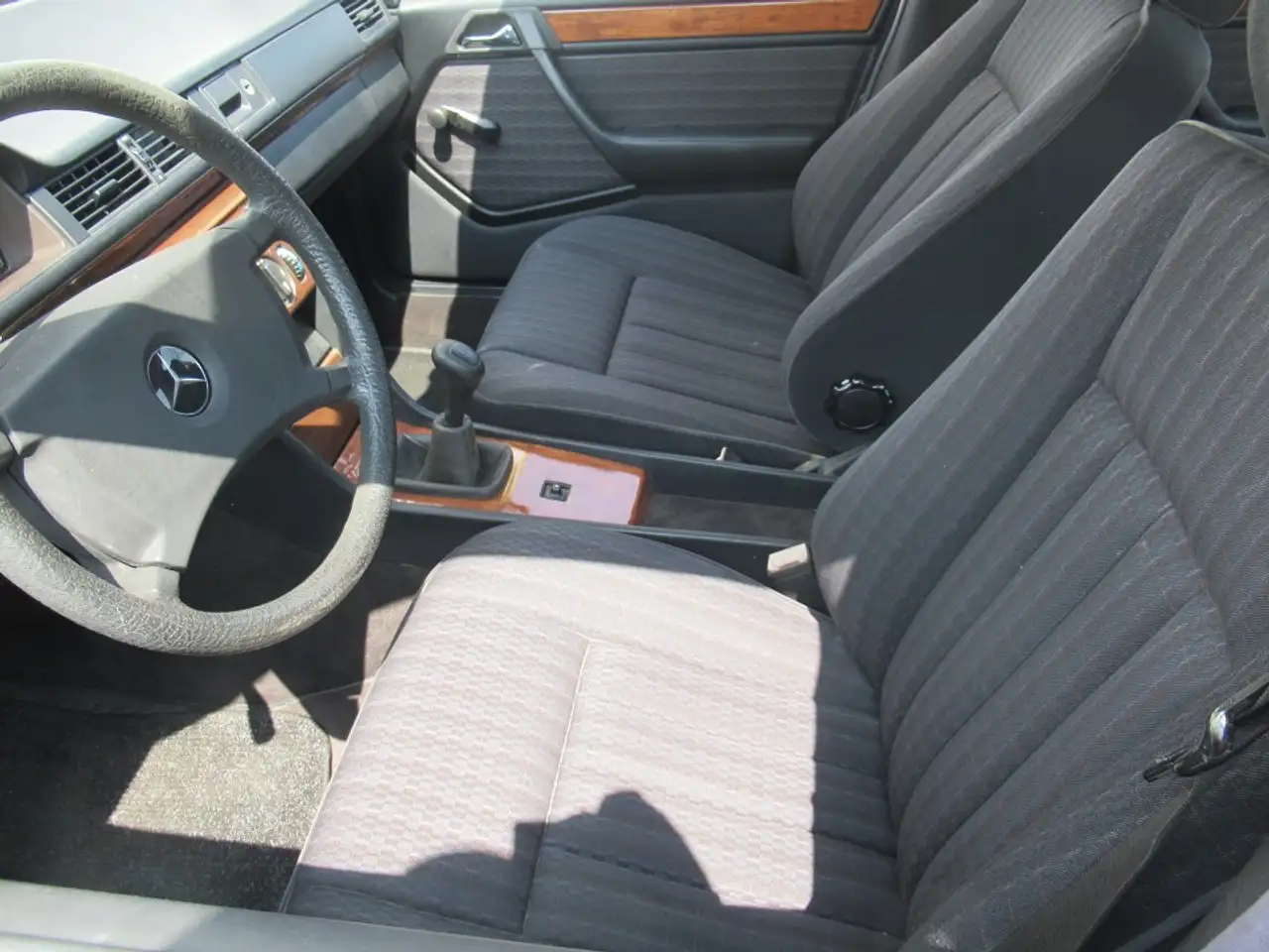 Mercedes-Benz 200 E Kat W124 1 Vorbesitzer|Oldtimer H-Kennzeichen, foto 10