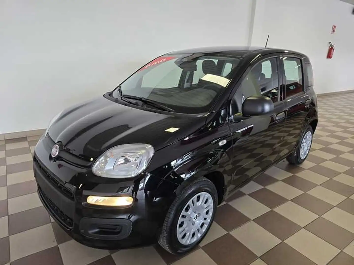 Fiat Panda My25 1.0 70cv Hybrid Panda Zwart - 1