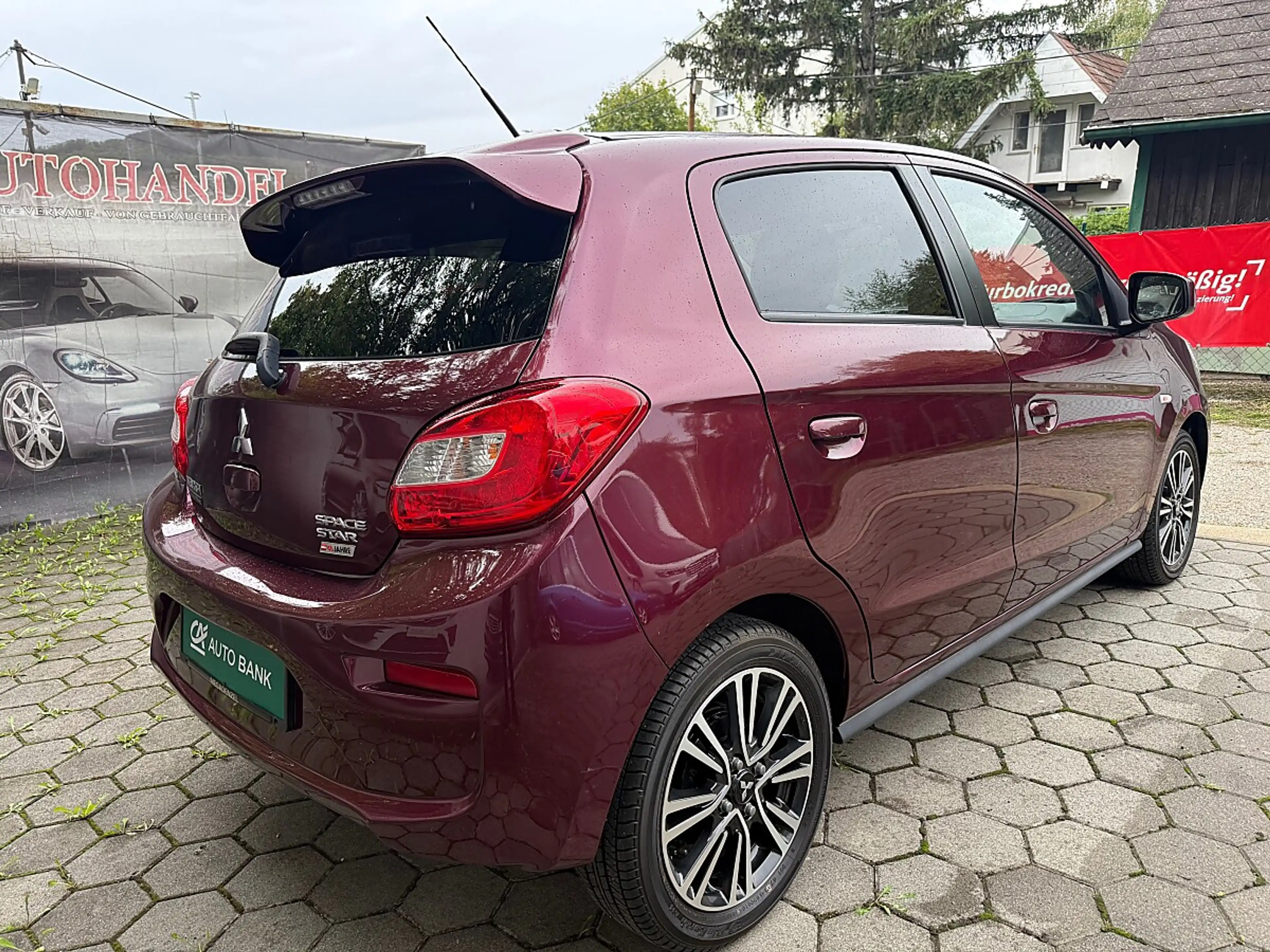 Mitsubishi Space Star 1,2 MIVEC Invite Connect AS&G — photo 8