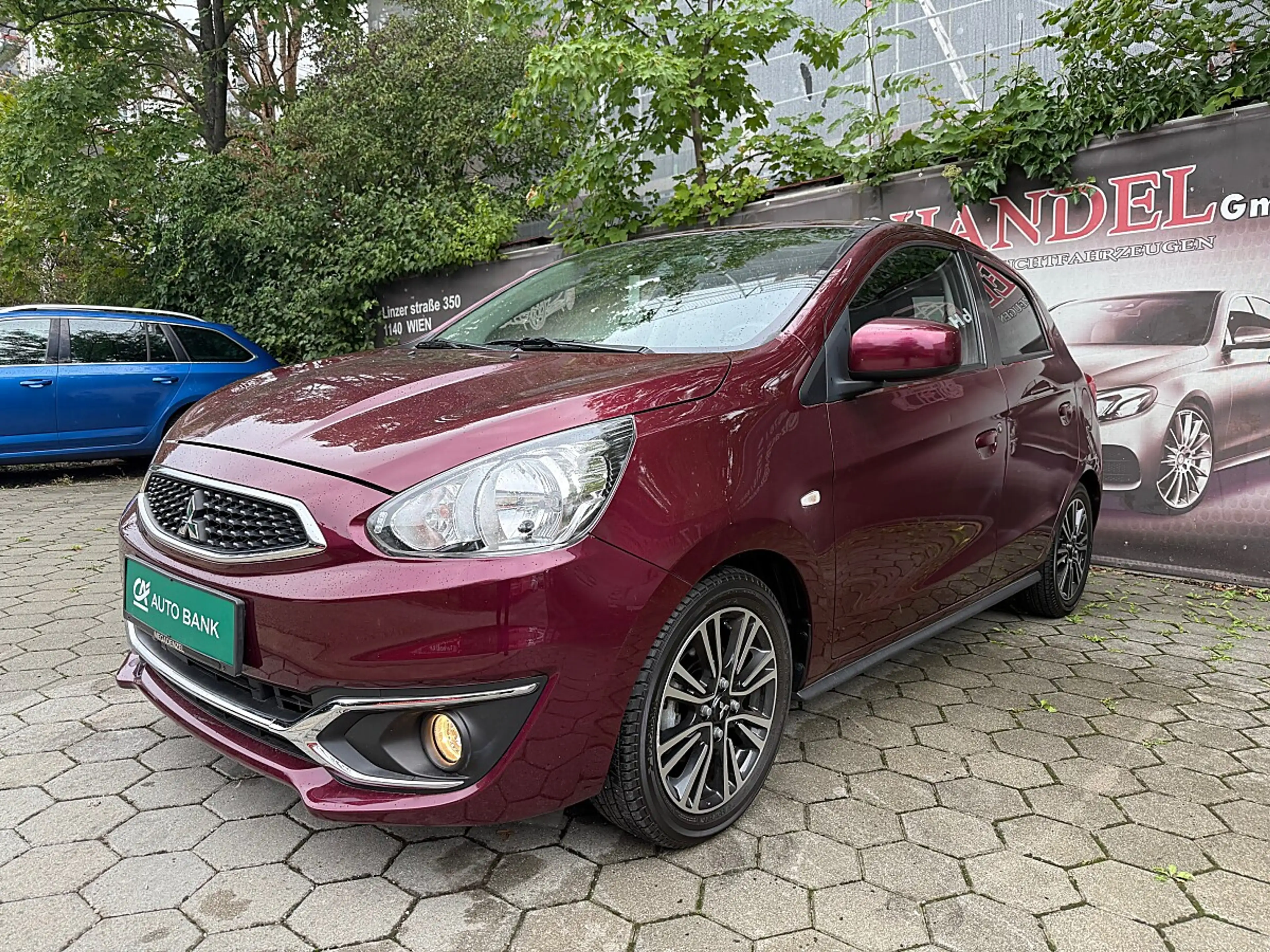 Mitsubishi Space Star 1,2 MIVEC Invite Connect AS&G — photo 4