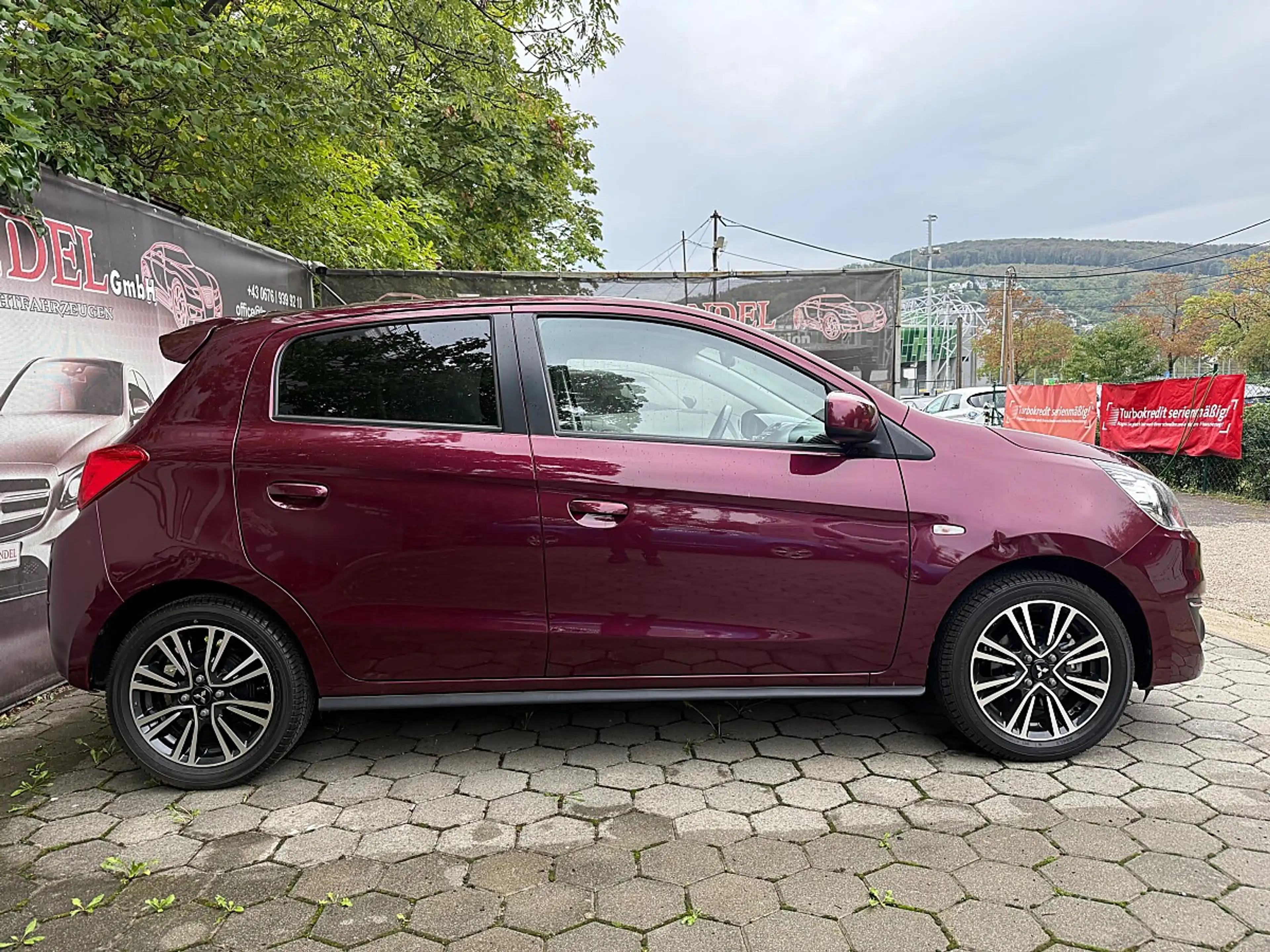 Mitsubishi Space Star 1,2 MIVEC Invite Connect AS&G — photo 9