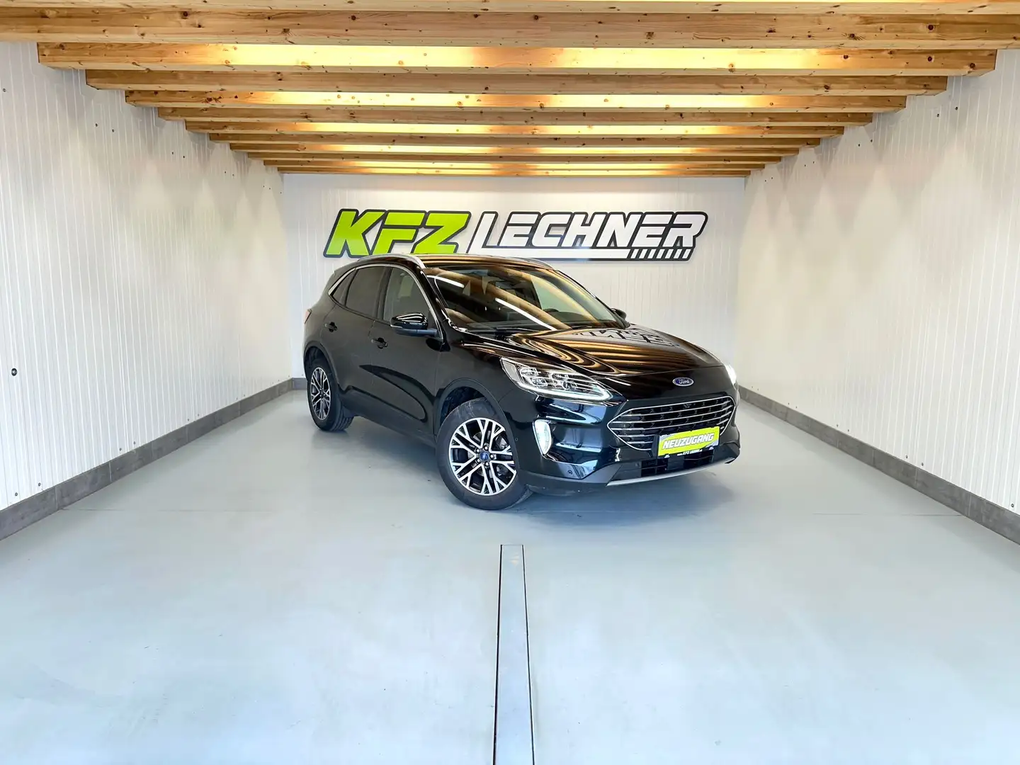 Ford Kuga 2.0 EcoBl. Aut. "Titanium" AHK*LED*SITZH*R-KAM Schwarz - 1