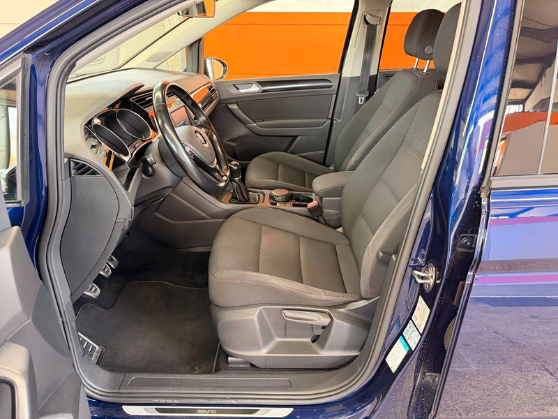 Volkswagen Touran Comfortline BMT/Start-Stopp ACC Navi AHK — photo 9