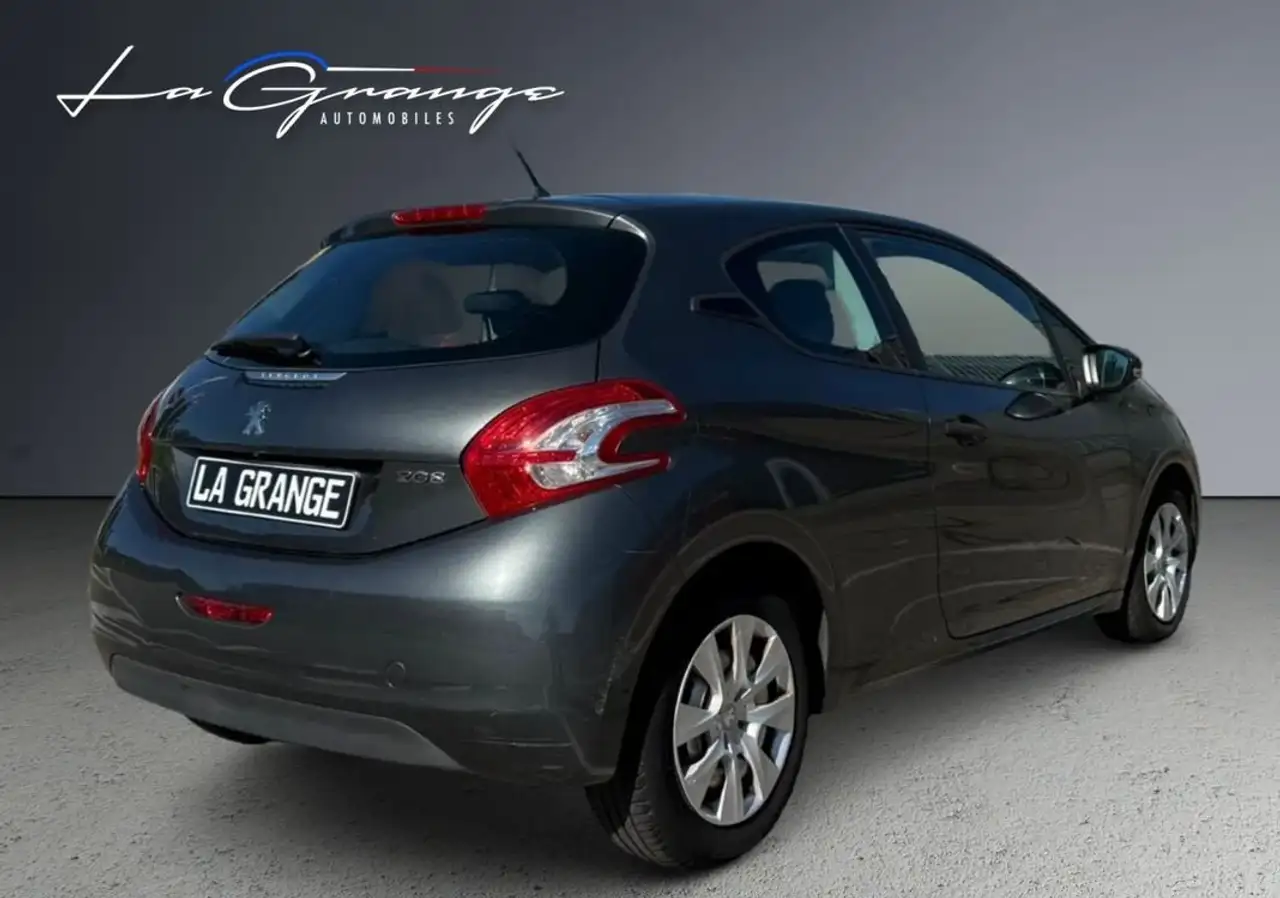 Peugeot 208 208 — photo 29
