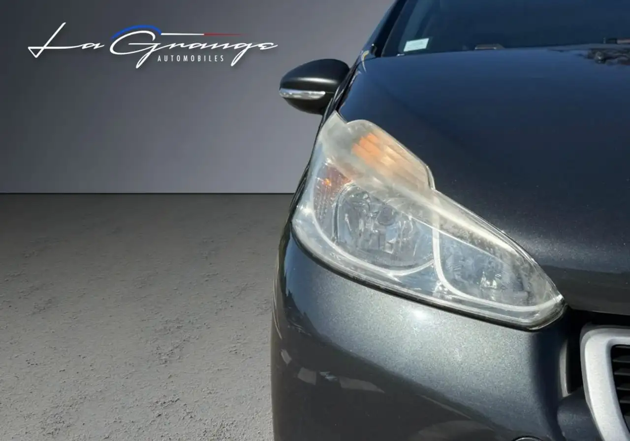 Peugeot 208 208 — photo 25