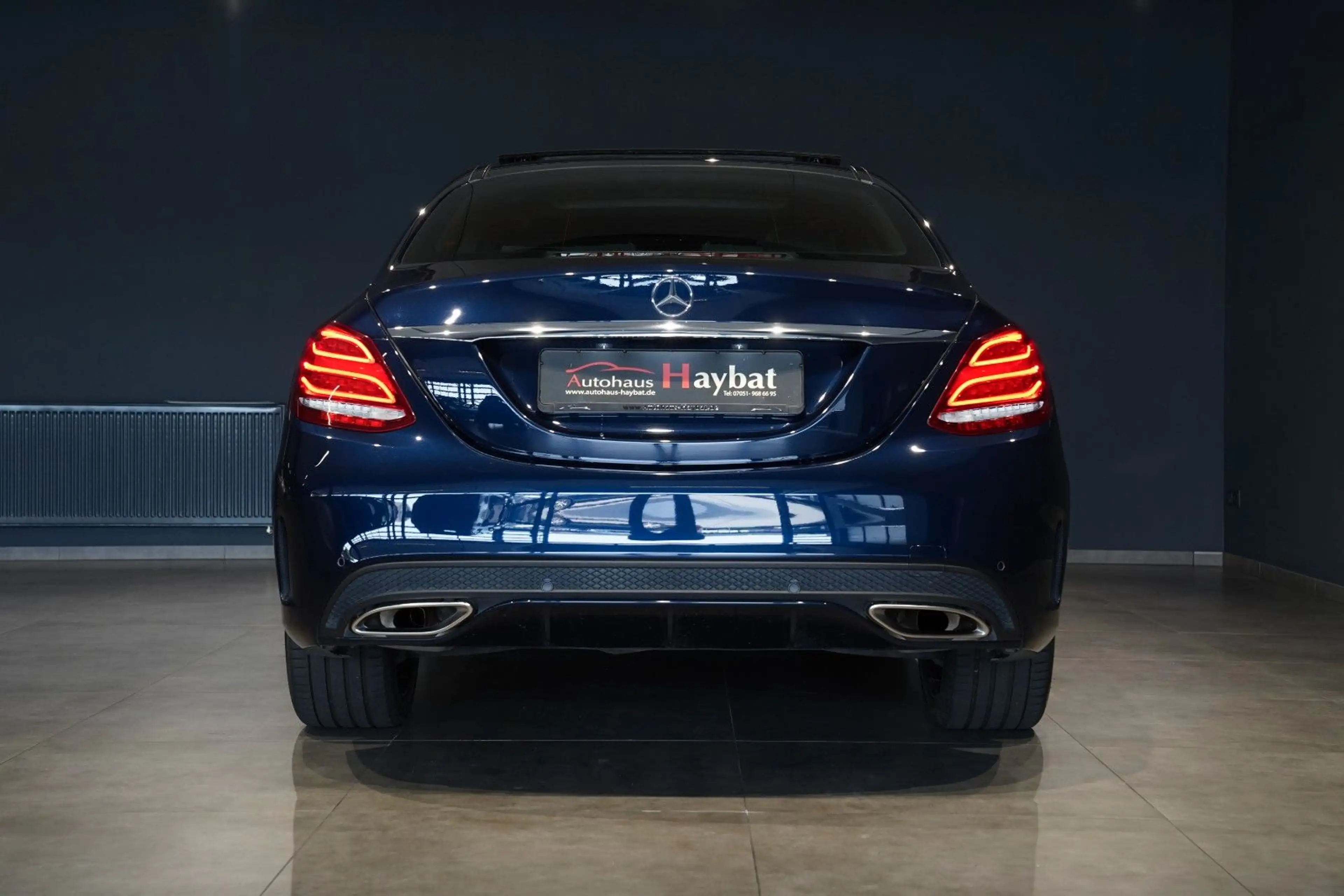 Mercedes-Benz C 250 Limo AMG LED-Pano-Leder-Comand-19Zoll-360° — photo 7