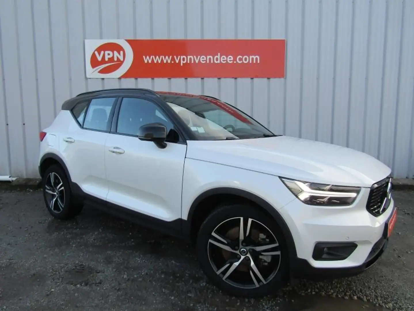 Volvo XC40 T5 Recharge 180 + 82ch R-Design DCT 7 Blanc - 1