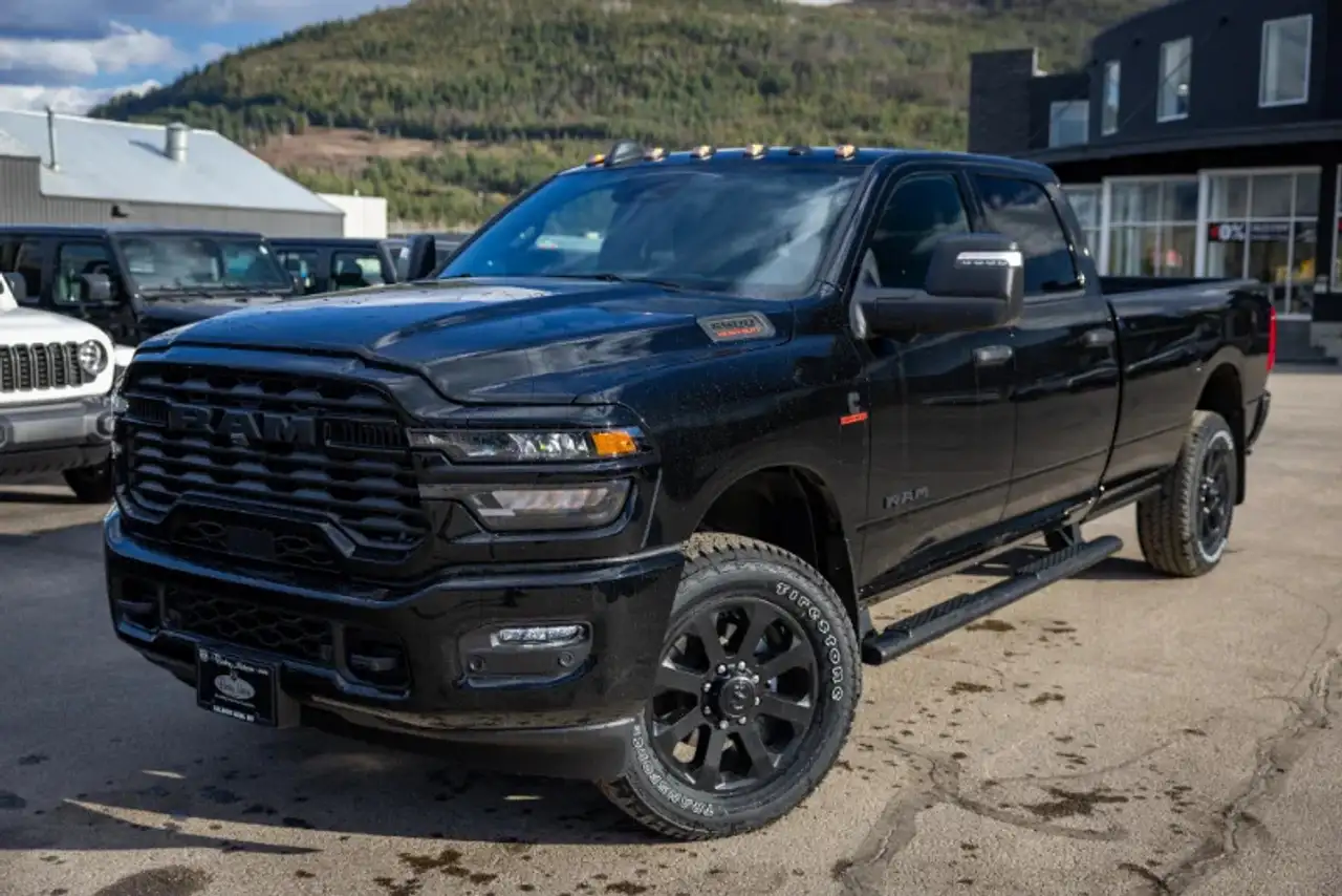 RAM 3500 снимка RAM 3500