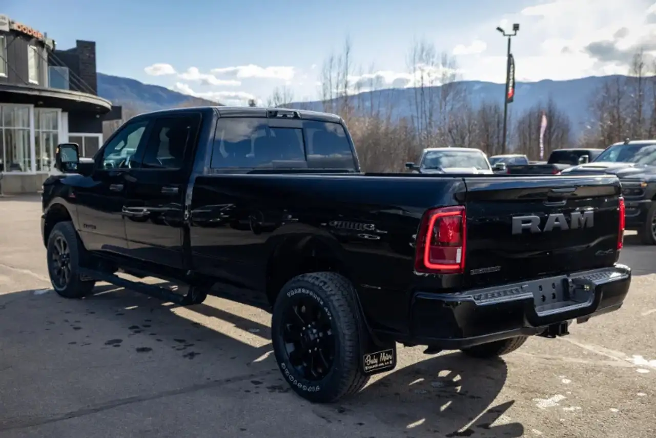 RAM 3500 снимка RAM 3500