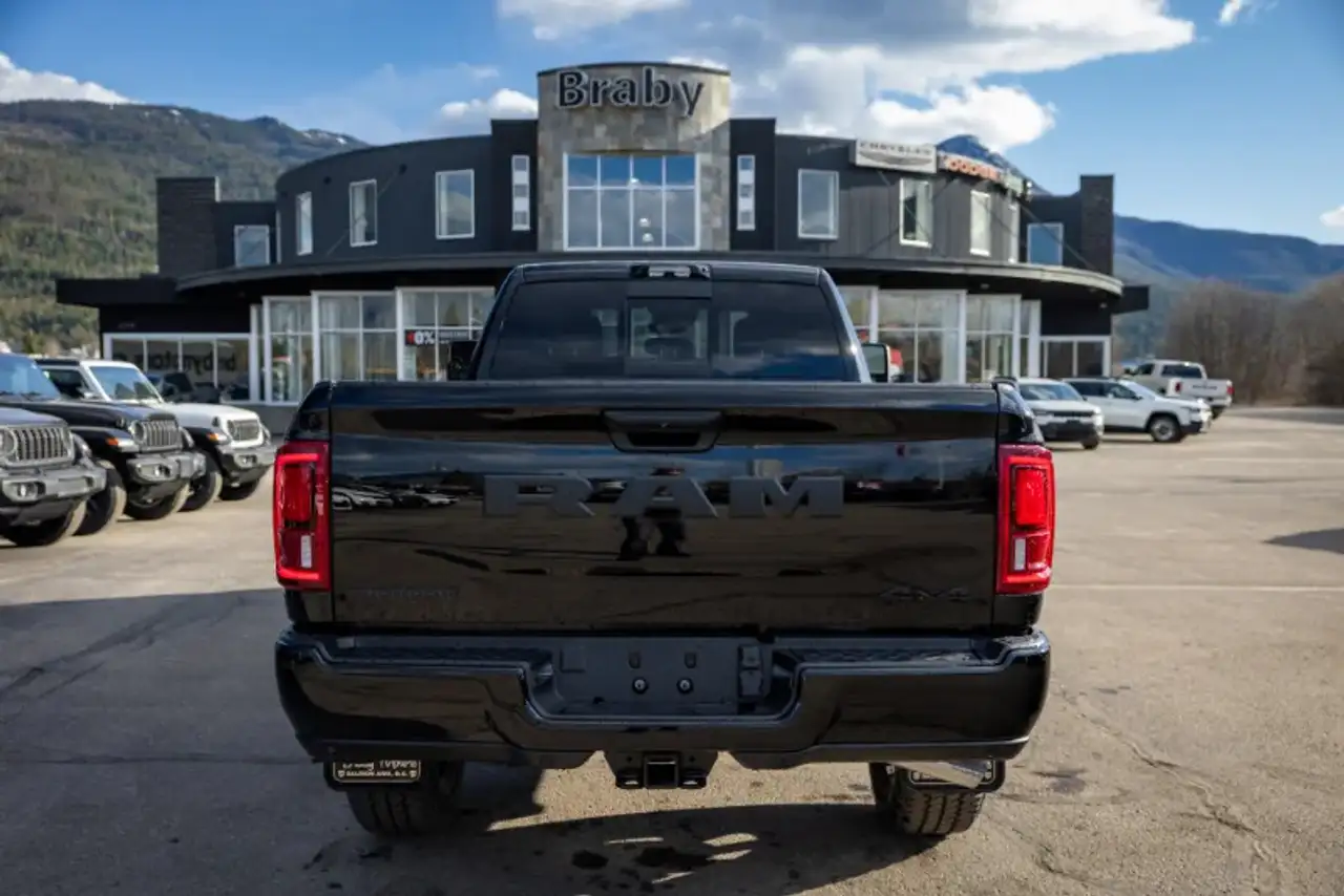 RAM 3500 снимка RAM 3500