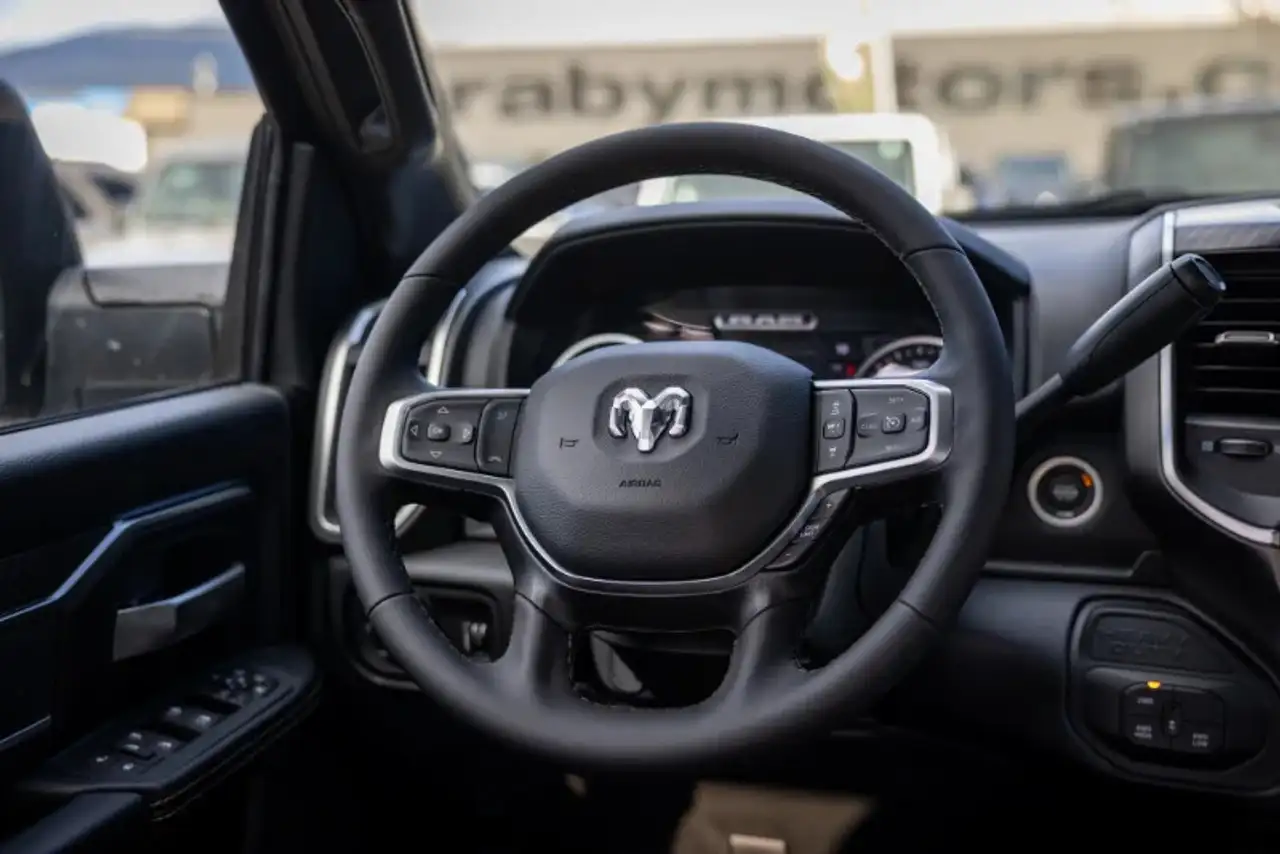 RAM 3500 снимка RAM 3500