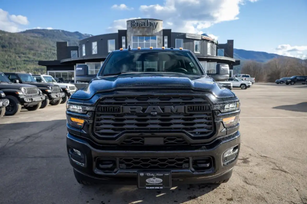 RAM 3500 снимка RAM 3500