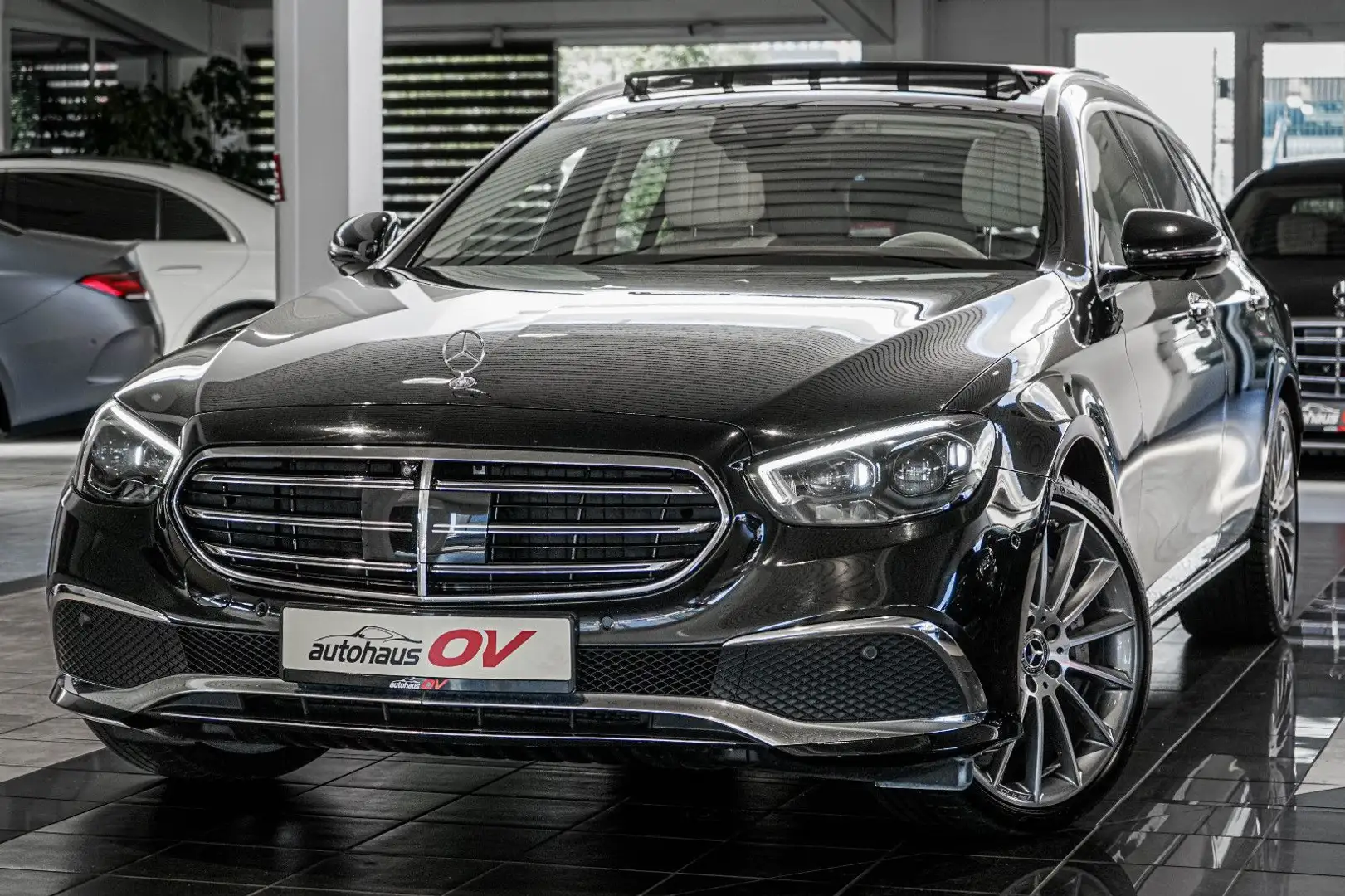 Mercedes-Benz E 400 d 4M T-Modell*Designo*Manufaktur*Voll* Noir - 2