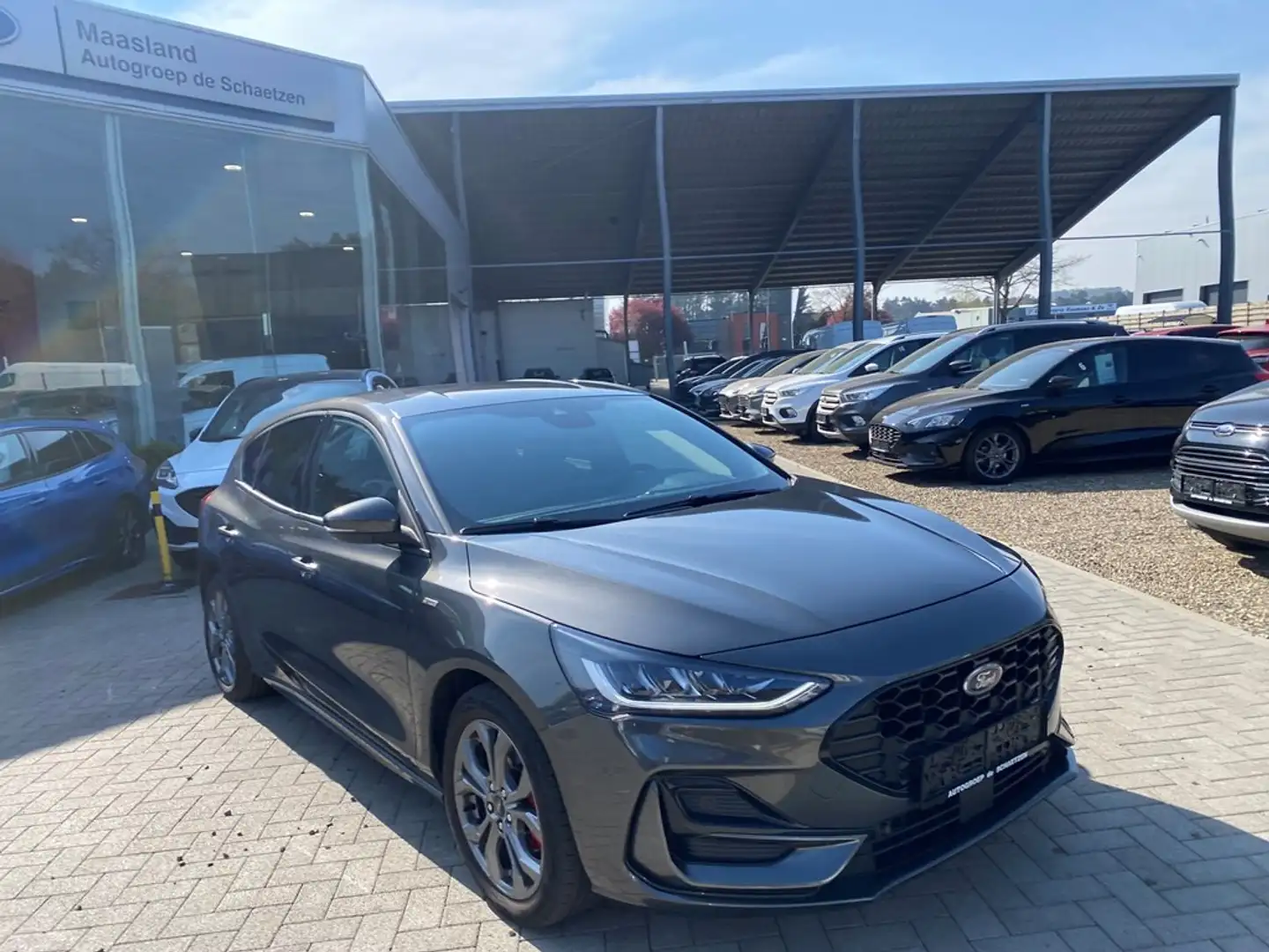 Ford Focus ST-Line X 5d 1.0i 155PK M6: Cruise control, carpla Grau - 2