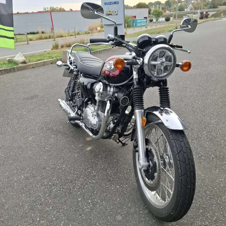 Kawasaki W 800