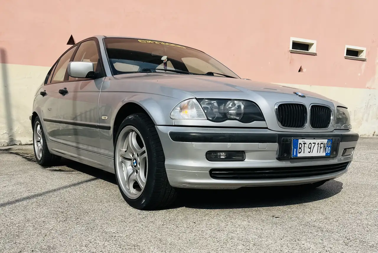 BMW 318 Benzina, foto 3
