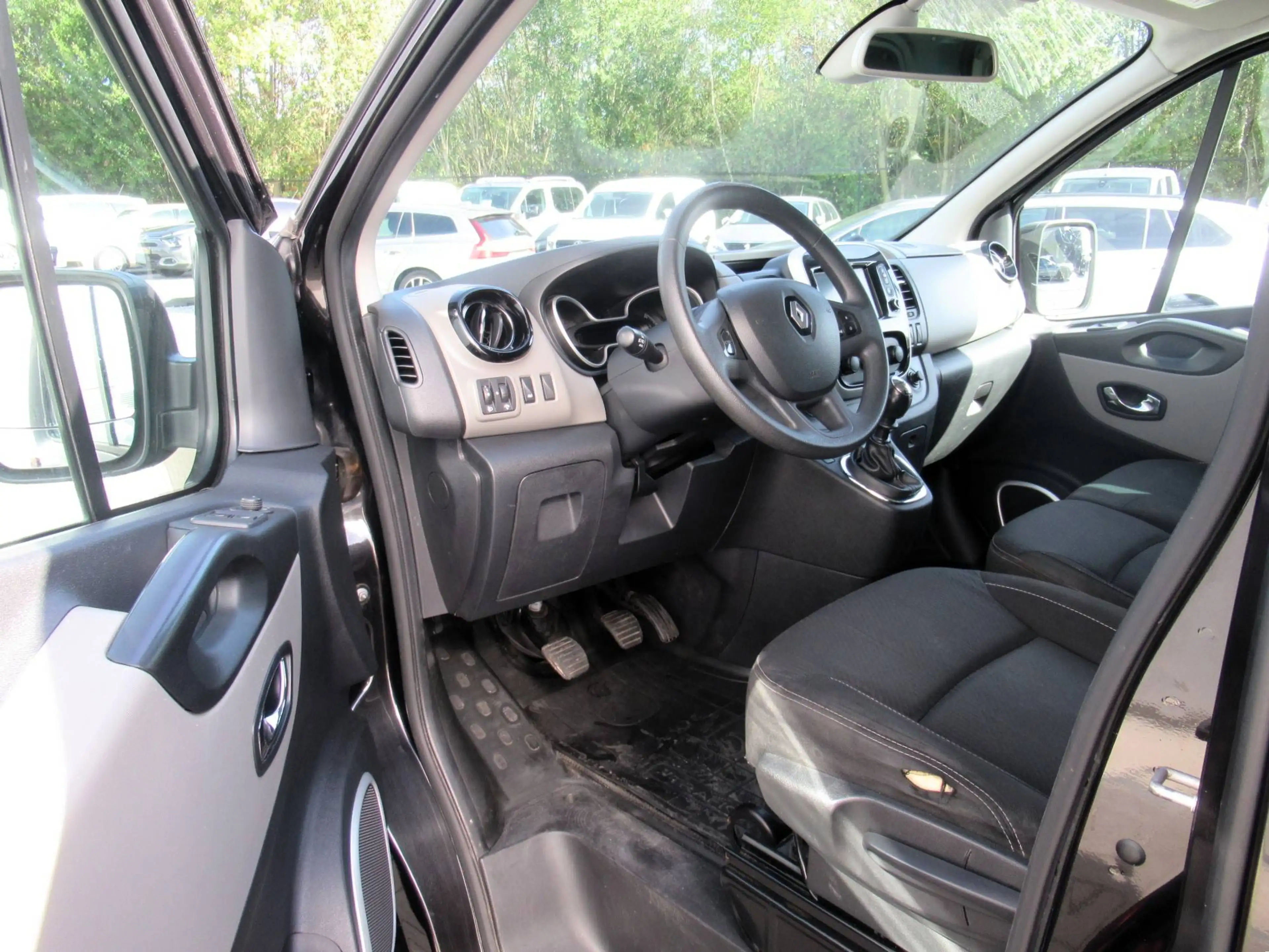 Renault Trafic 1.6 dCi L2 D. Cab / 6pl /€8.999 netto / Navi / Airco / Camera / ... — photo 13