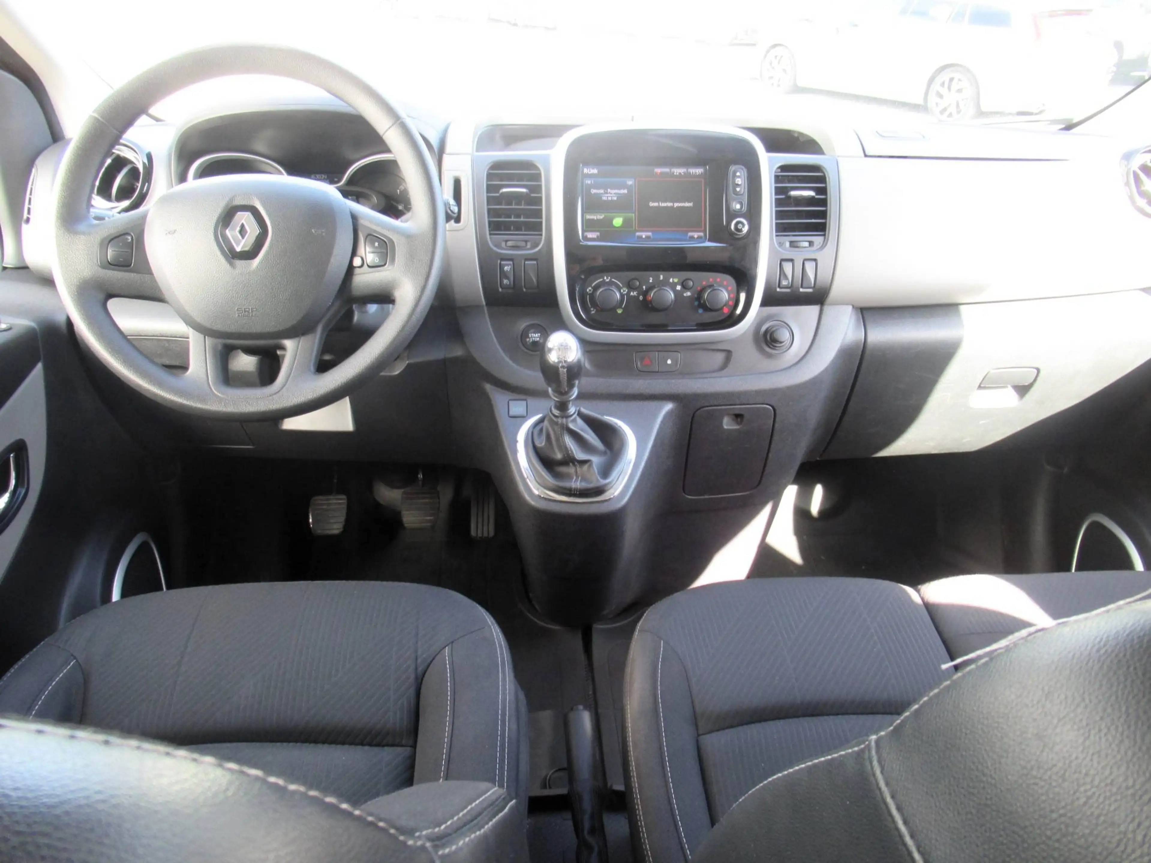 Renault Trafic 1.6 dCi L2 D. Cab / 6pl /€8.999 netto / Navi / Airco / Camera / ... — photo 14