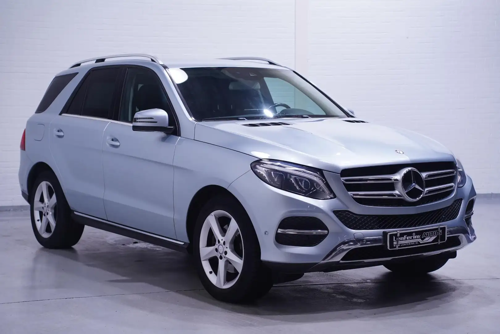 Mercedes-Benz GLE 350 350d 4 Matic Grijs Kenteken 2-Zits Navi, Camera Tr srebrna - 2