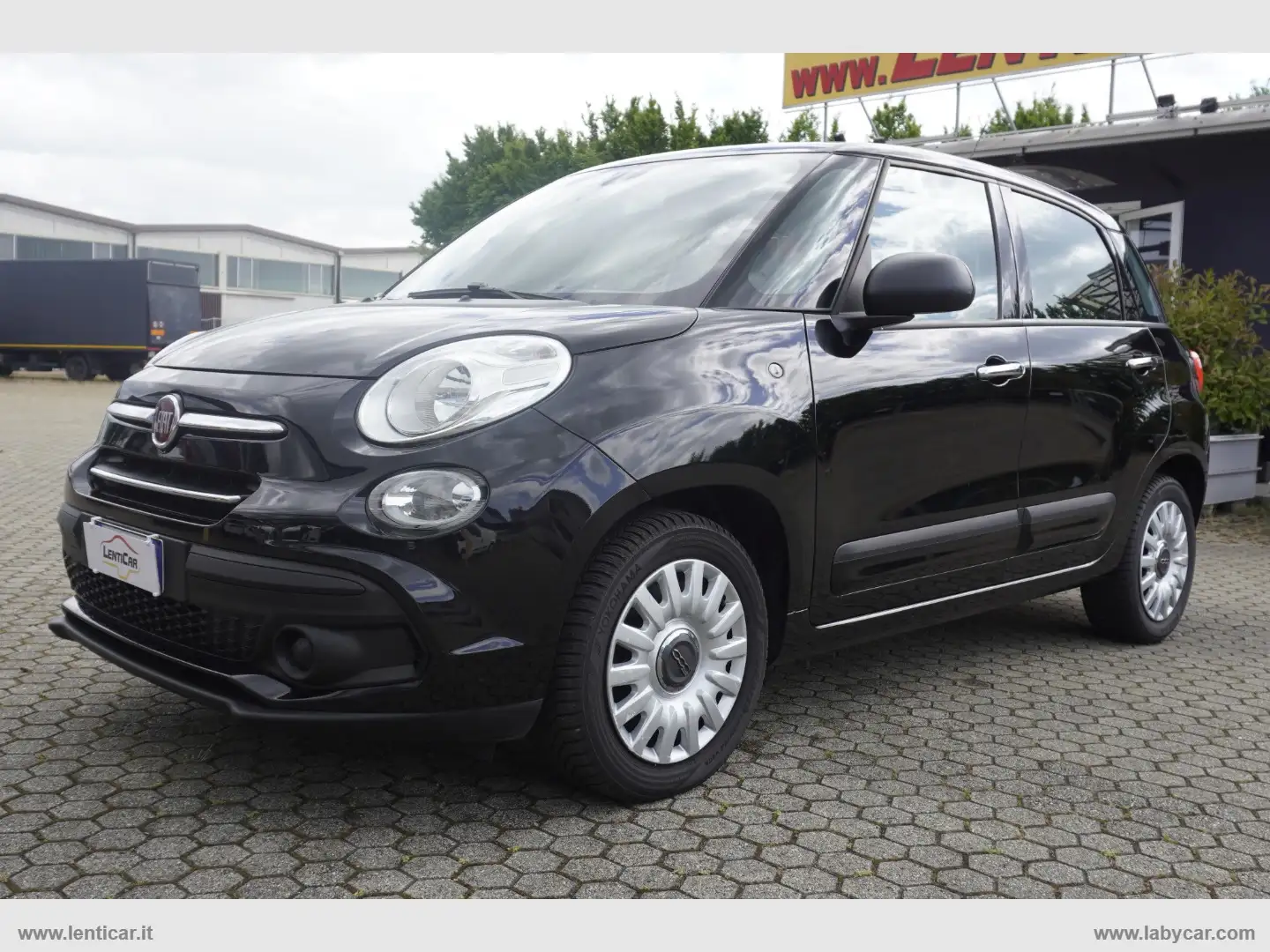 Fiat 500L 1.3 MJT 95 CV Urban Euro 6D-Temp Noir - 1