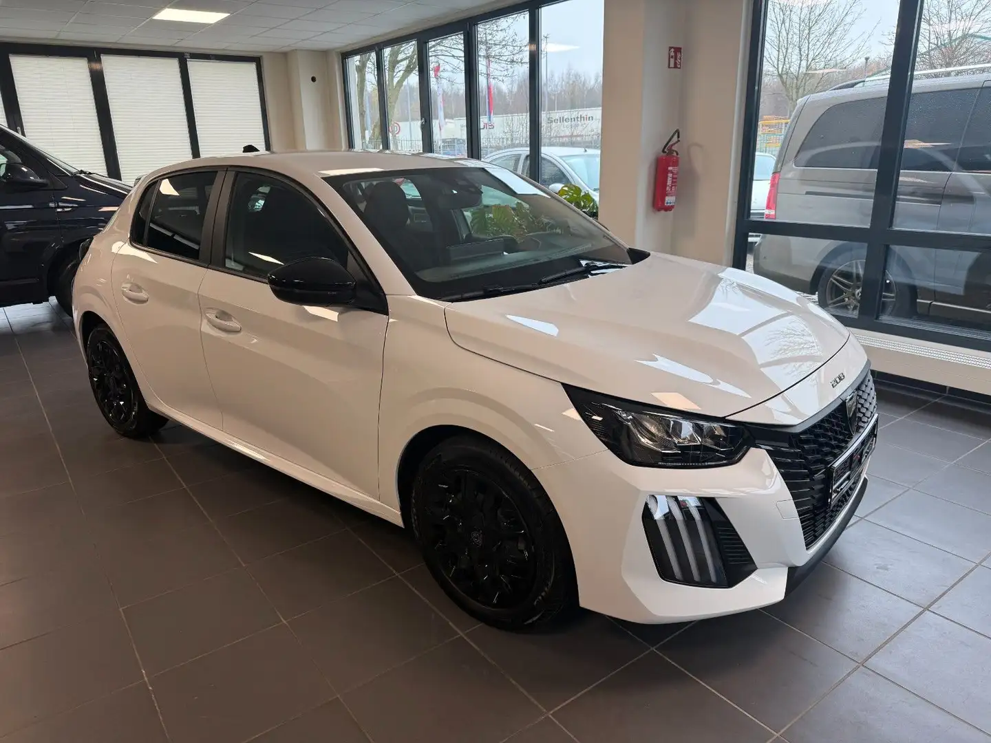 Peugeot 208 Active Navi LED Tempomat DAB+ Wit - 1