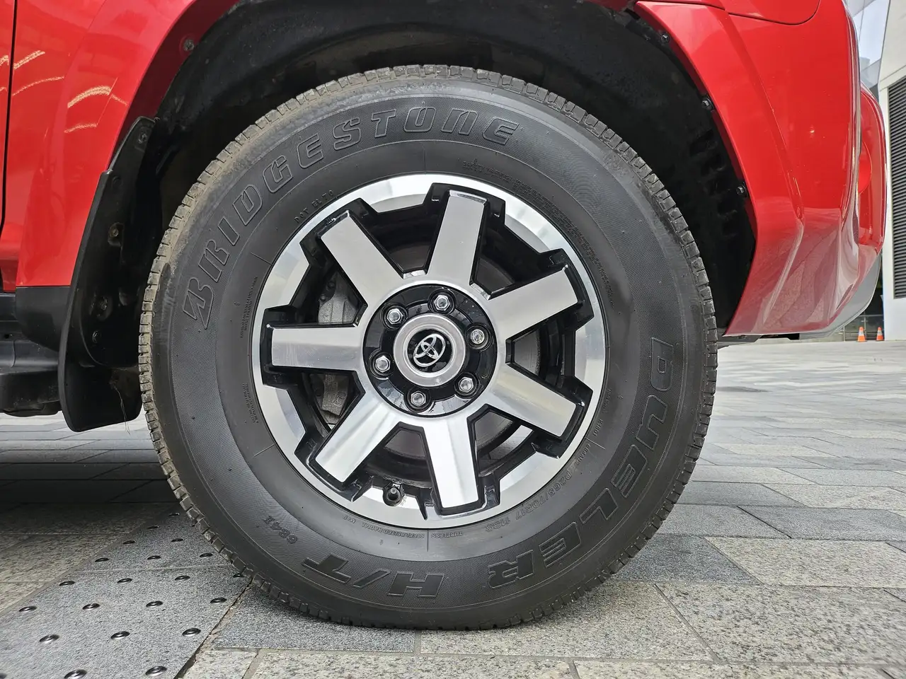 Toyota 4-Runner снимка Toyota 4-Runner