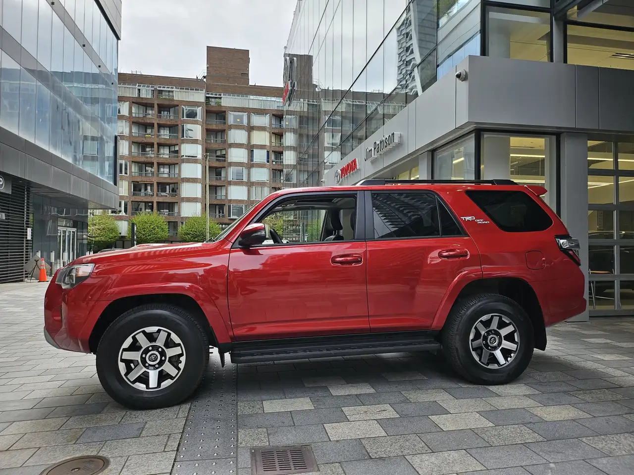 Toyota 4-Runner снимка Toyota 4-Runner