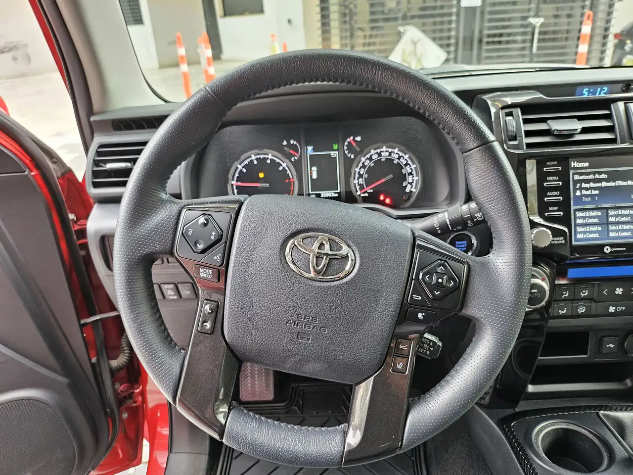 Toyota 4-Runner снимка Toyota 4-Runner