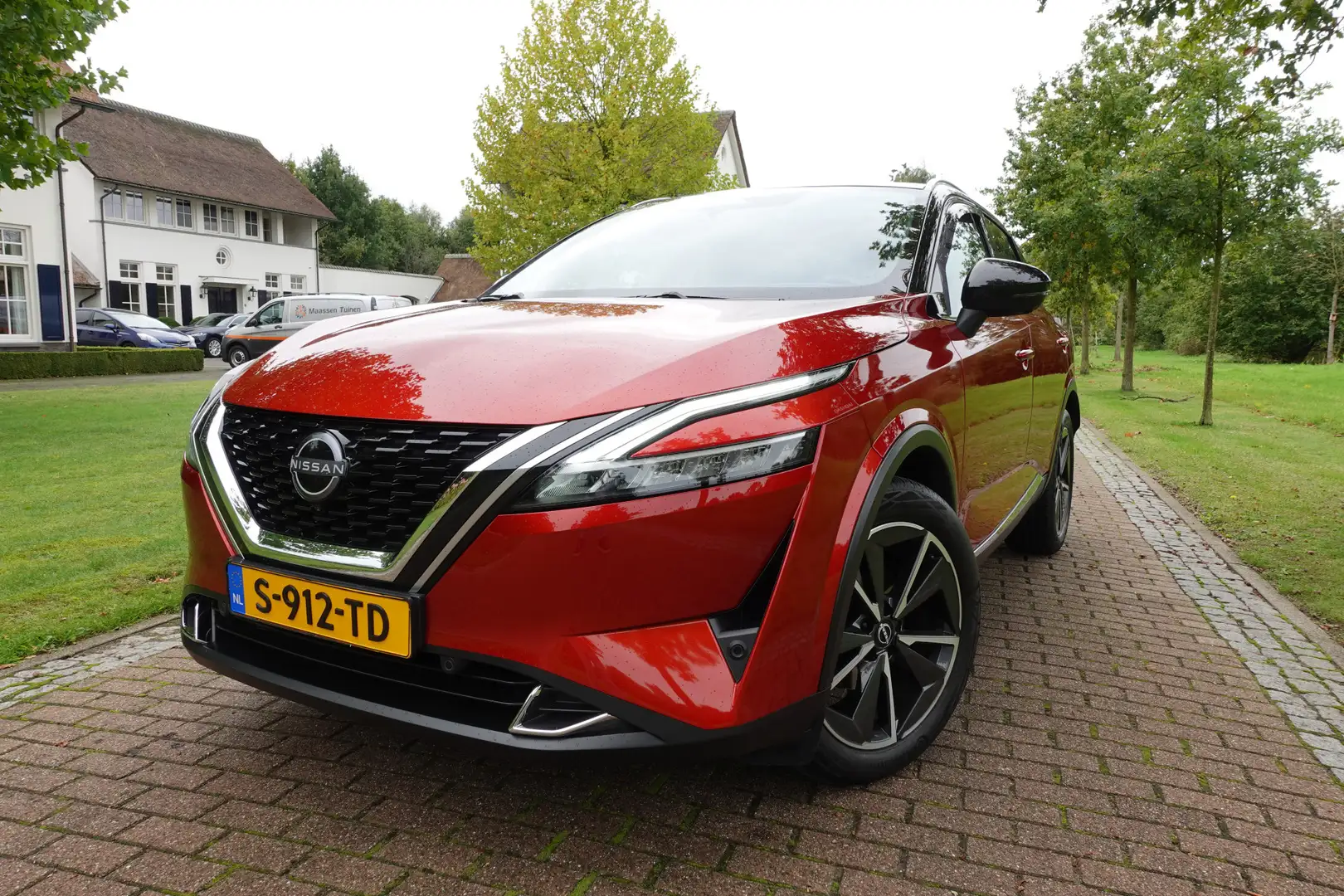 Nissan Qashqai 1.3 MHEV Tekna NAP | Head-Up | 360° Camera | Leder Orange - 2