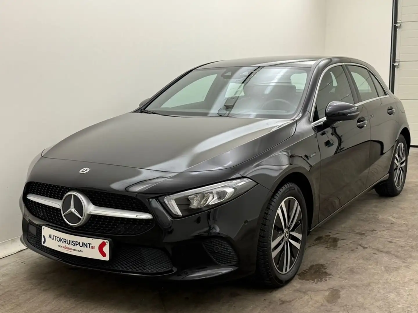 Mercedes-Benz A 250 250e Business Solution Luxury 8G-DCT Leder GPS Cam Zwart - 1
