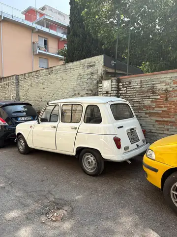 Renault R 4