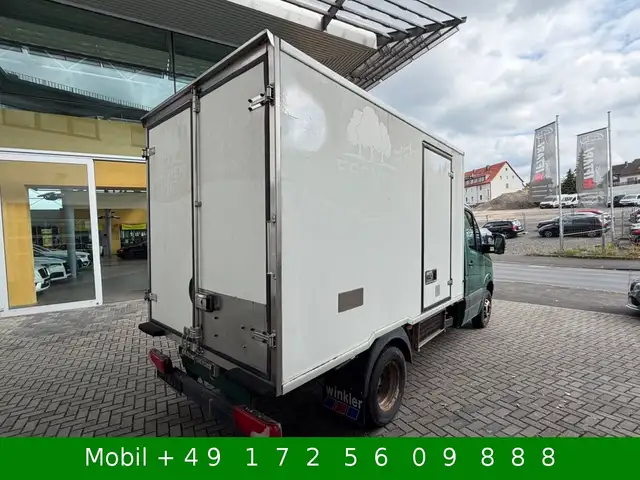 Mercedes-Benz Sprinter view 6