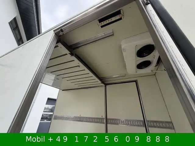 Mercedes-Benz Sprinter view 14