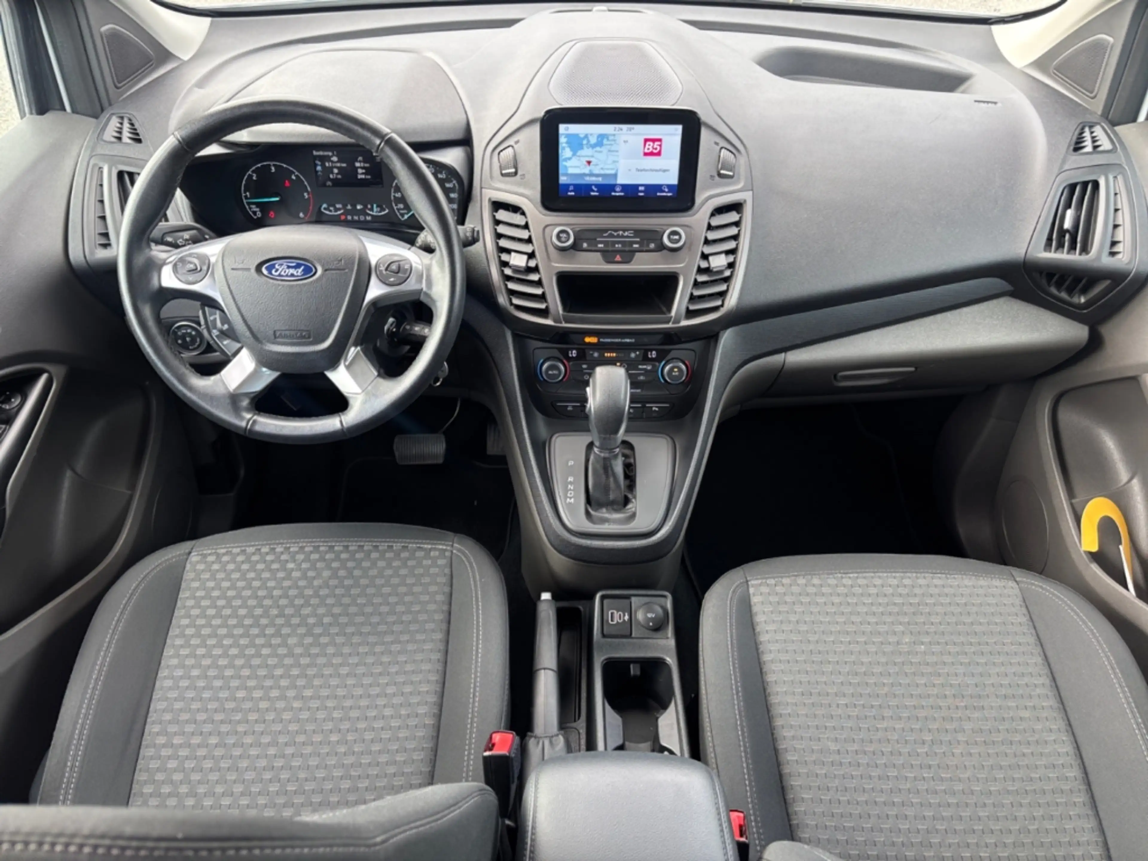 Ford Tourneo Connect Trend Autom NAVI Klimaaut RFK ACC FSH Tempo — photo 13