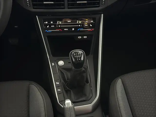 Volkswagen Taigo view 11