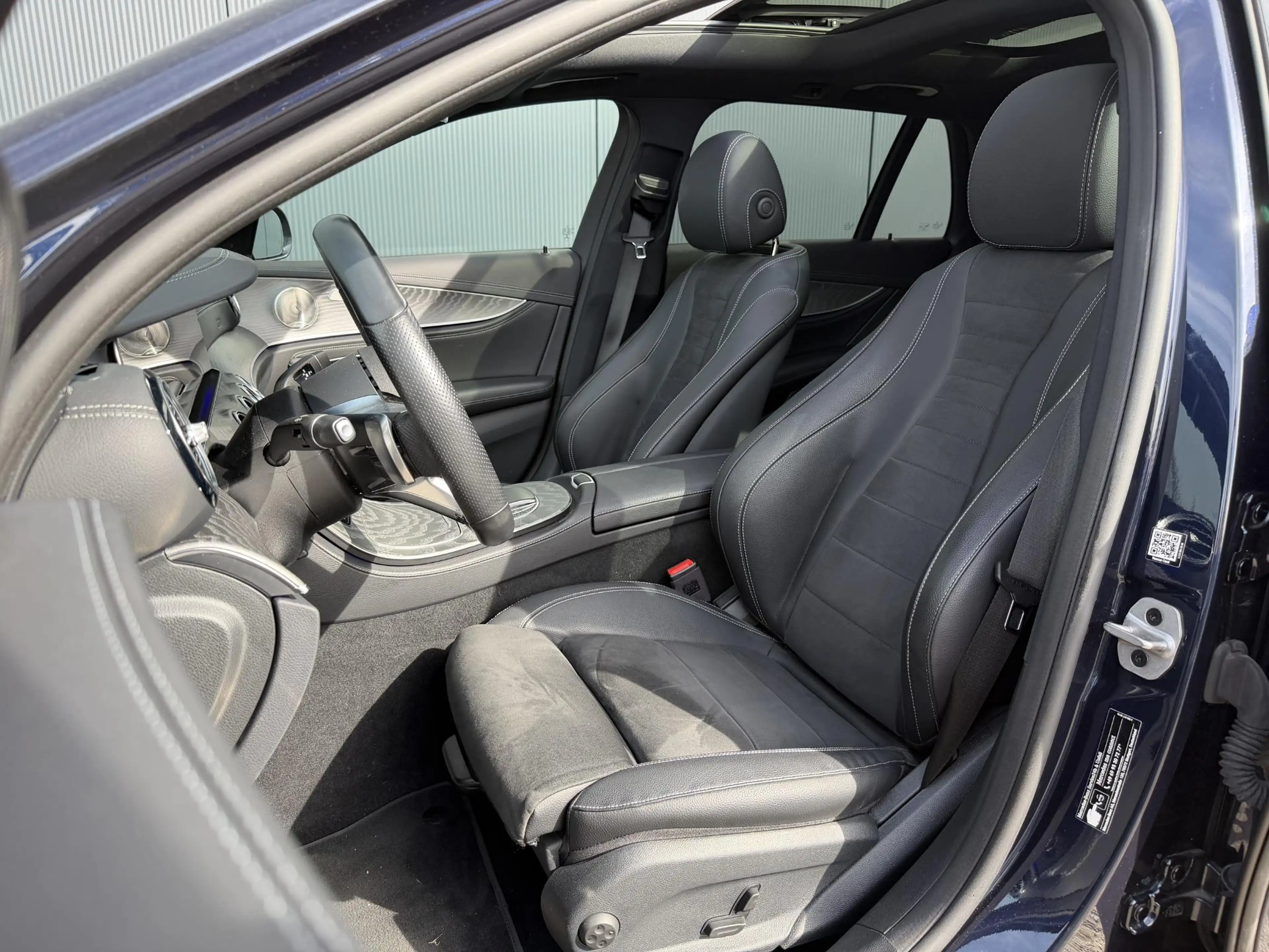 Mercedes-Benz E 300 Estate e AMG Line 18"/SOH 93%/Panoramadak/Burmeste — photo 8
