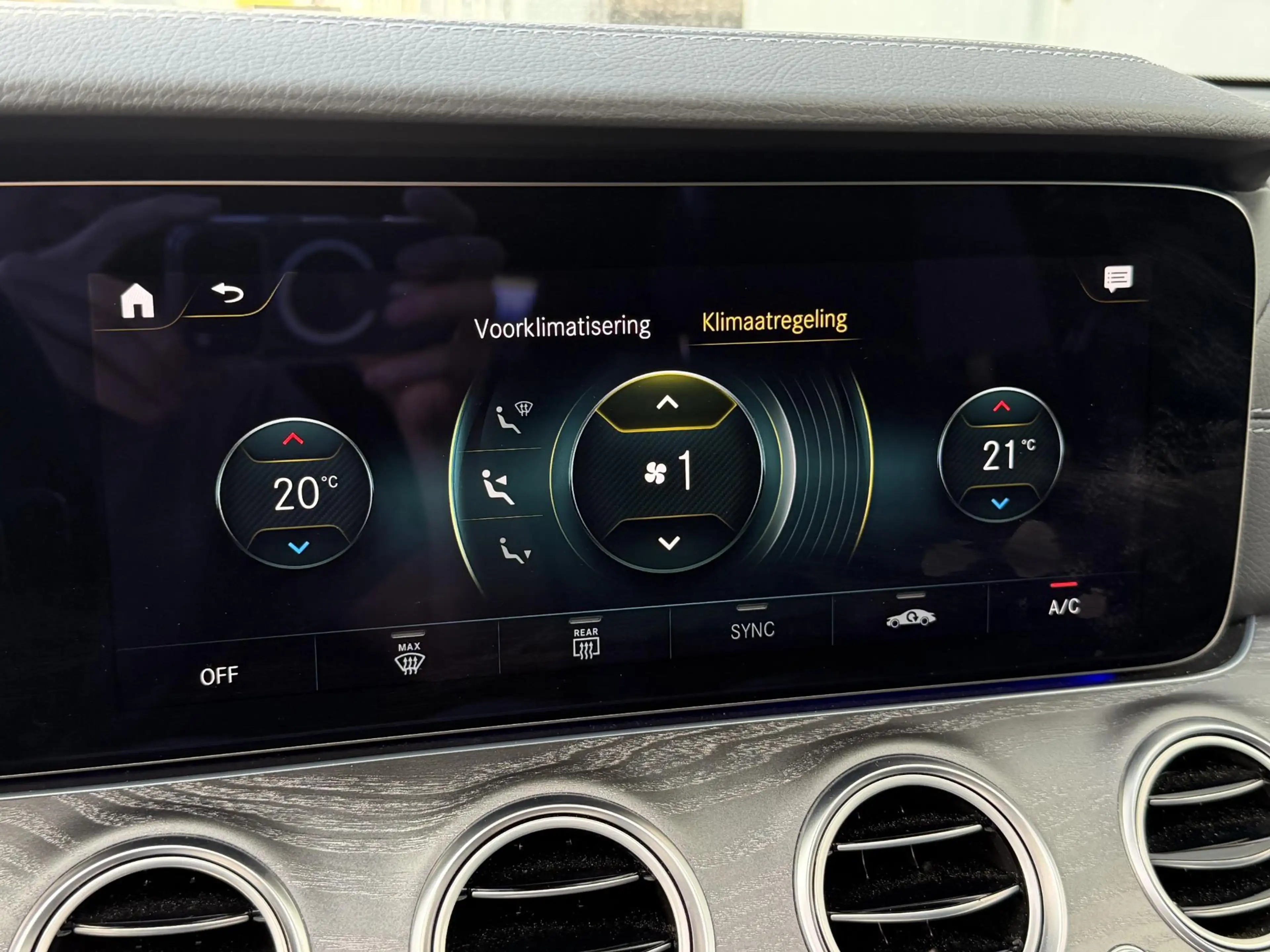Mercedes-Benz E 300 Estate e AMG Line 18"/SOH 93%/Panoramadak/Burmeste — photo 33