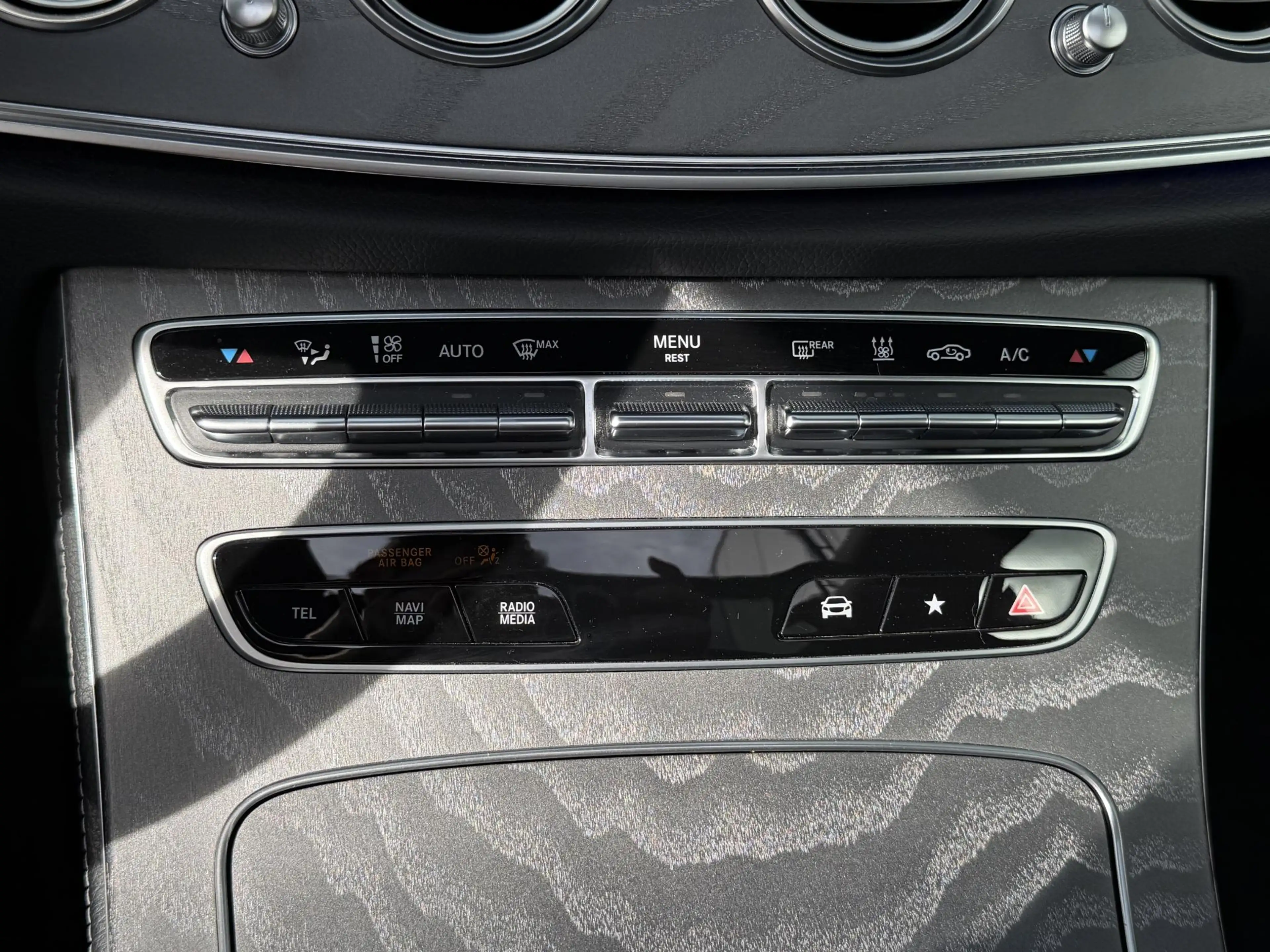 Mercedes-Benz E 300 Estate e AMG Line 18"/SOH 93%/Panoramadak/Burmeste — photo 34