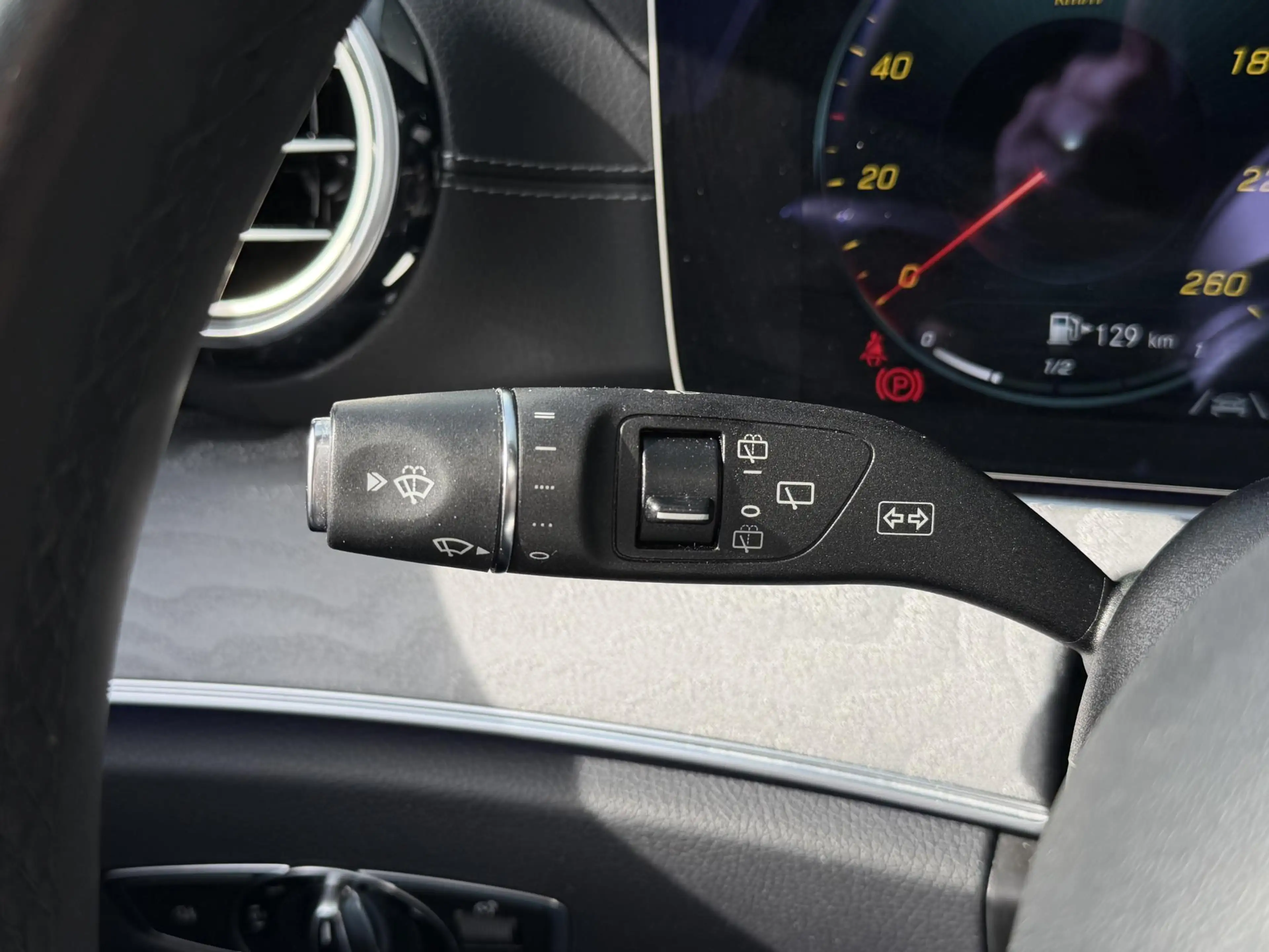 Mercedes-Benz E 300 Estate e AMG Line 18"/SOH 93%/Panoramadak/Burmeste — photo 26