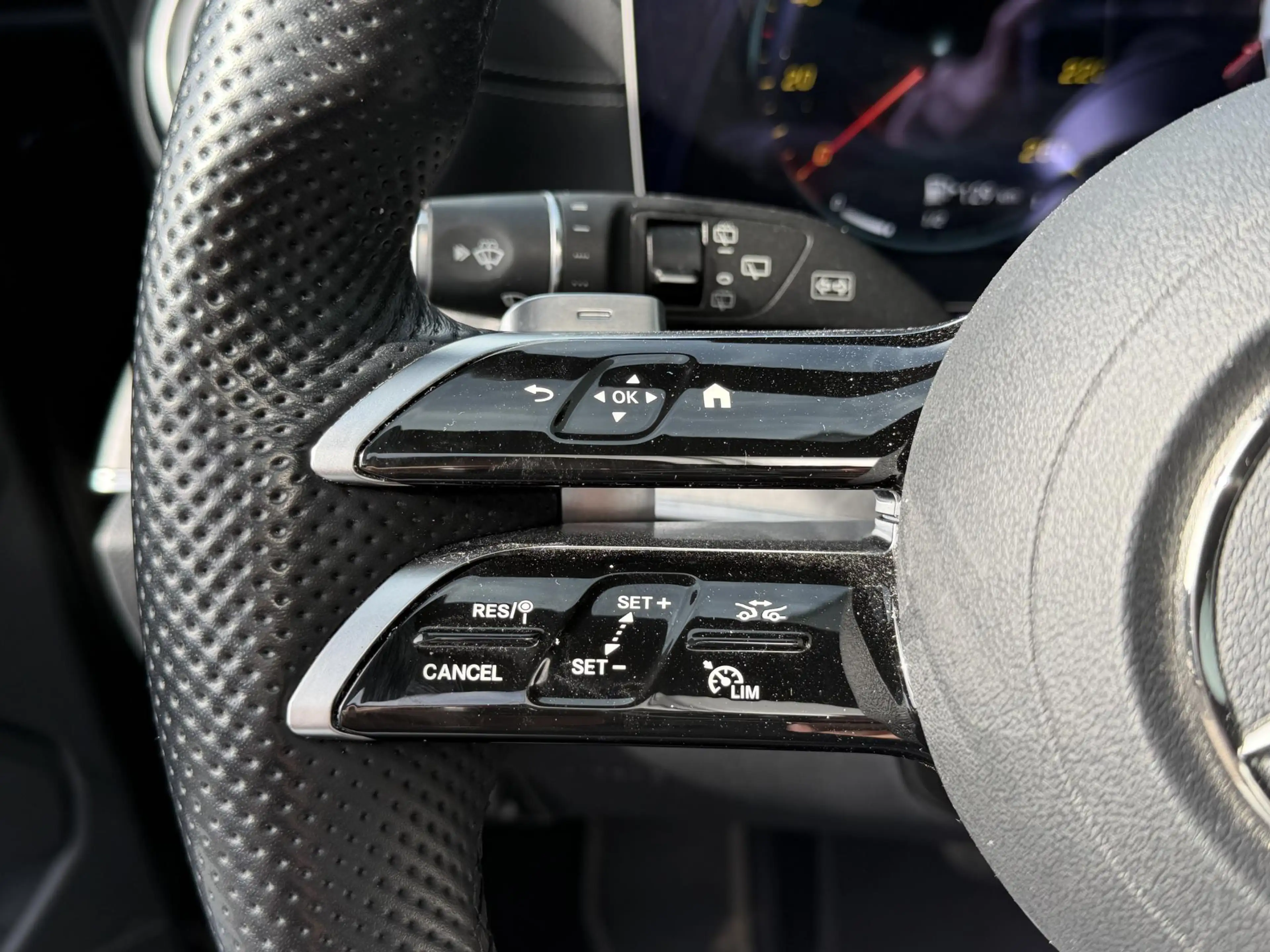 Mercedes-Benz E 300 Estate e AMG Line 18"/SOH 93%/Panoramadak/Burmeste — photo 15