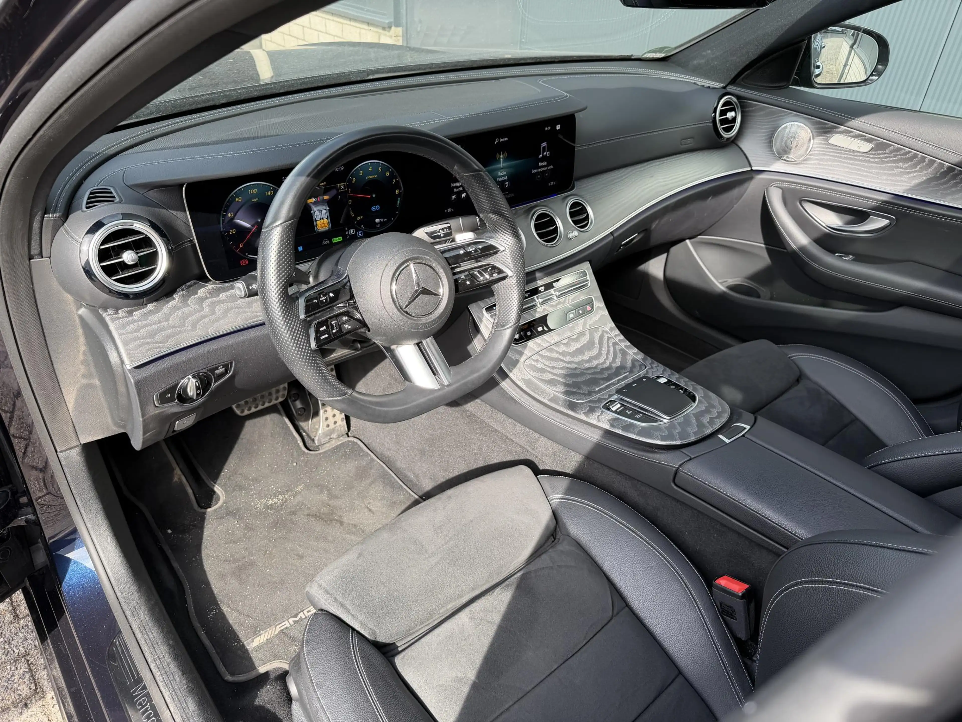 Mercedes-Benz E 300 Estate e AMG Line 18"/SOH 93%/Panoramadak/Burmeste — photo 25