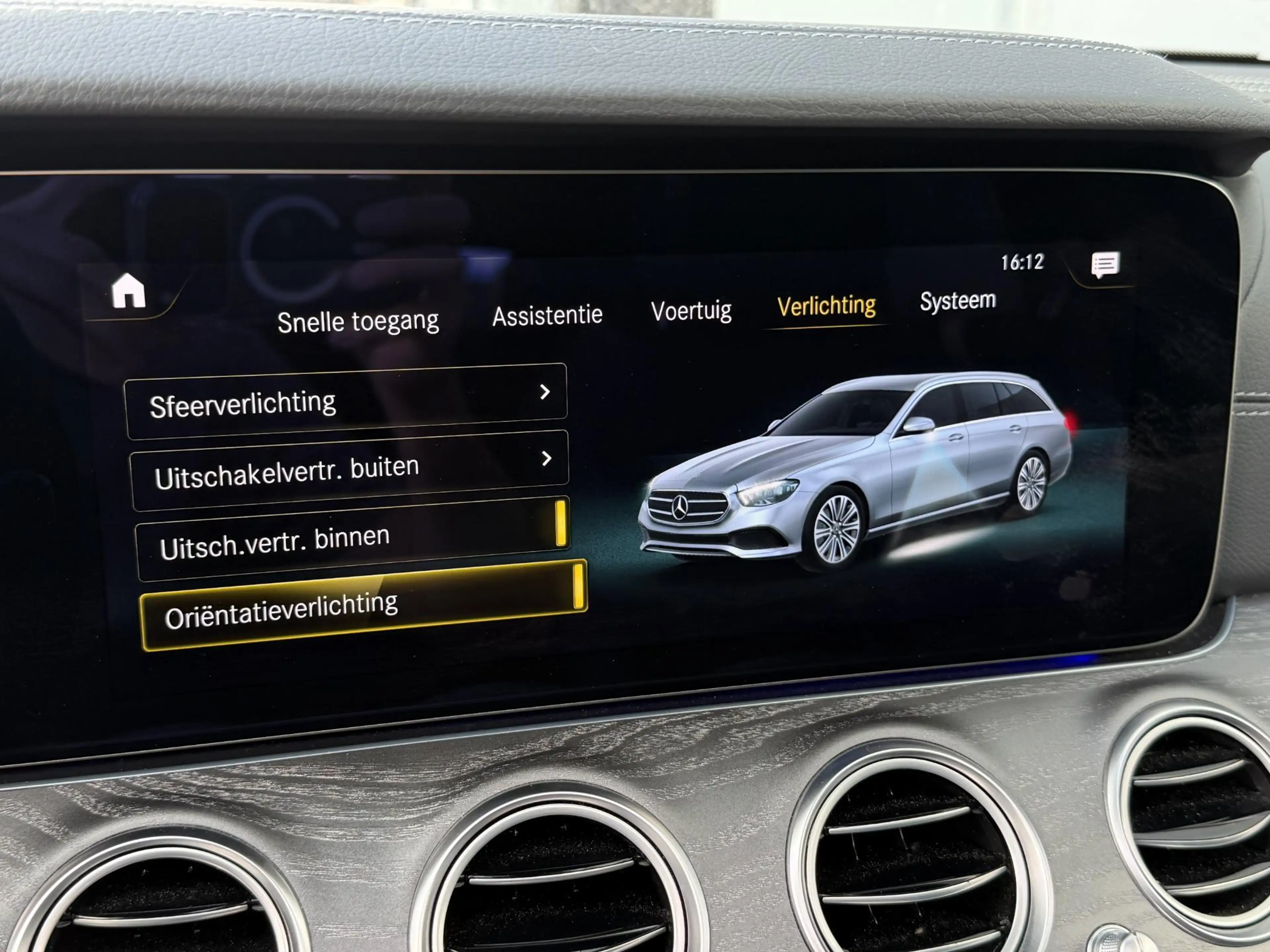 Mercedes-Benz E 300 Estate e AMG Line 18"/SOH 93%/Panoramadak/Burmeste — photo 32