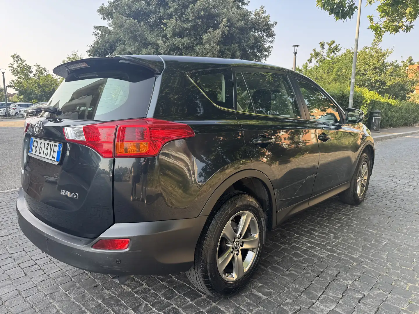 Toyota RAV 4 Rav4 2.0 d-4d Active 2wd 124cv mt - 2