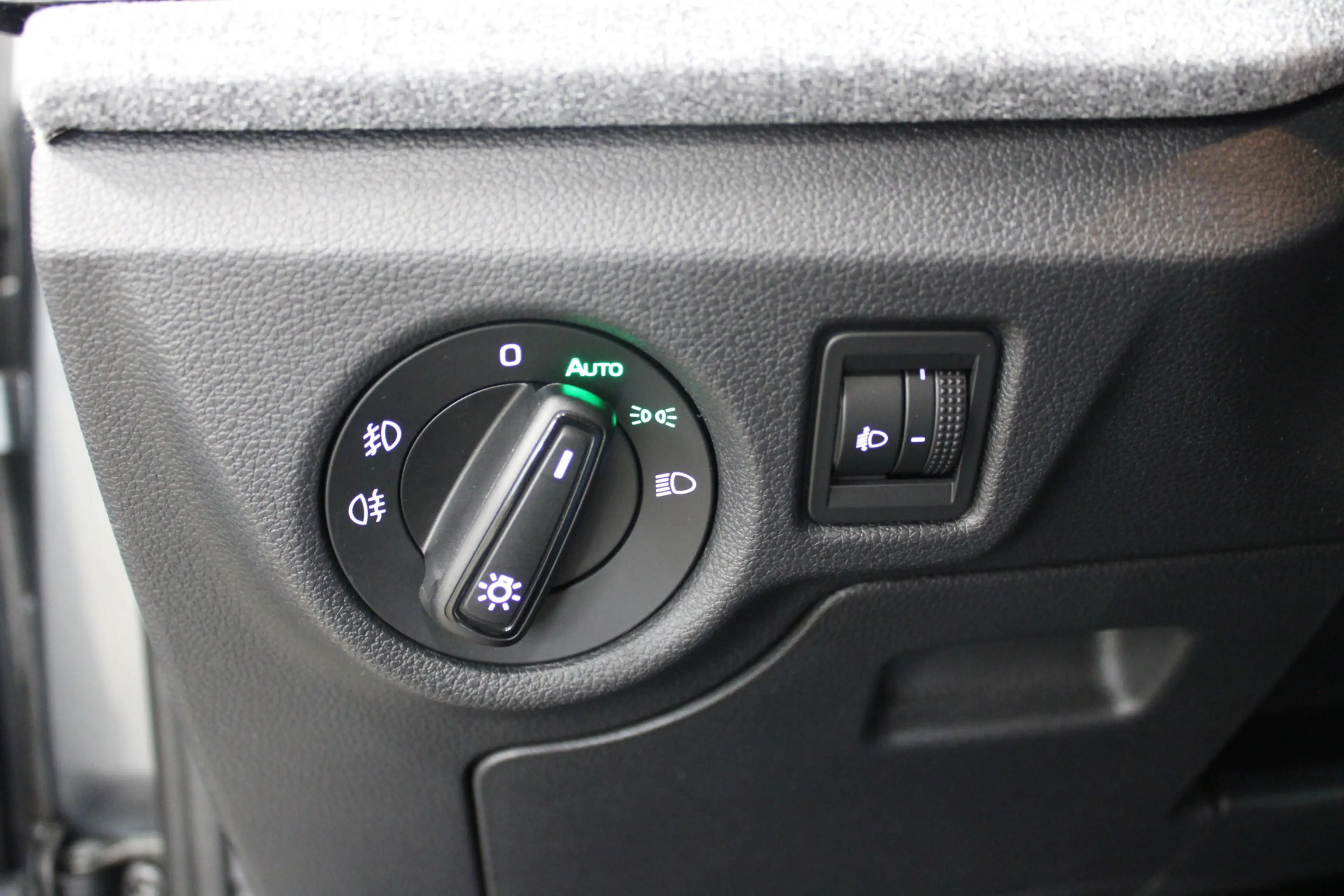 Skoda Kamiq 1.0 TSI Selection — photo 23